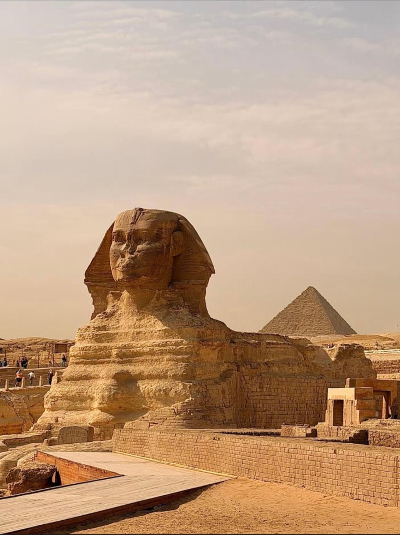 Sharm to Cairo: Giza Pyramids & Grand Museum Day Trip