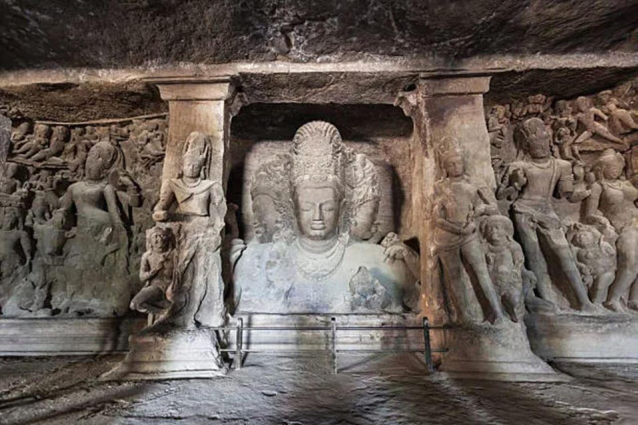 Mumbai Highlights & Elephanta Caves Private Luxury Tour