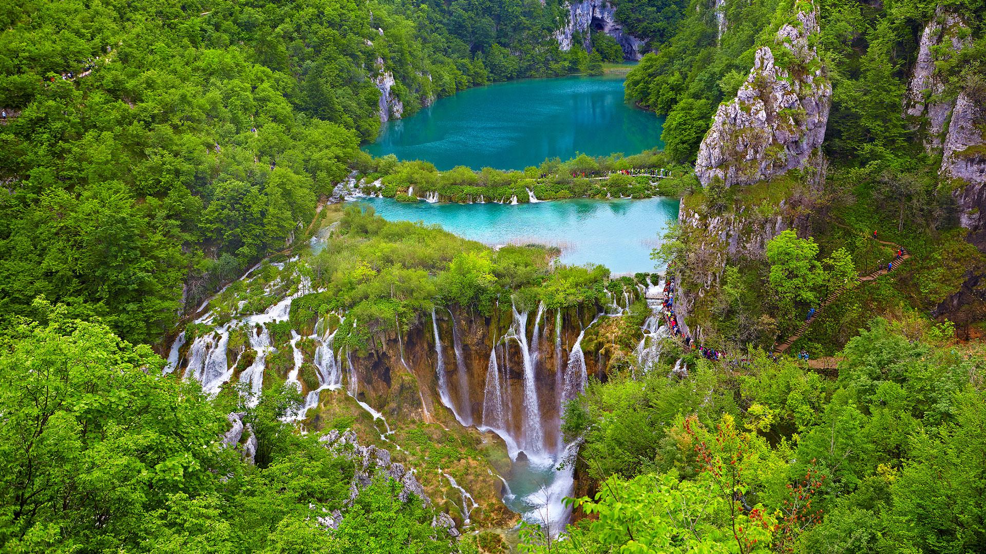 Plitvice Lakes National Park Full-Day Tour from Zagreb