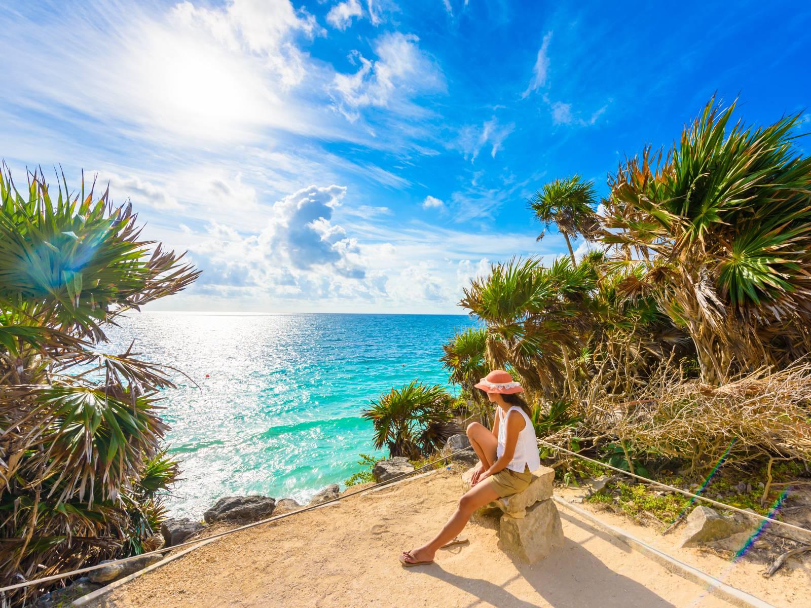 Tulum Archaeological Zone: Expert-Led Walking Tour
