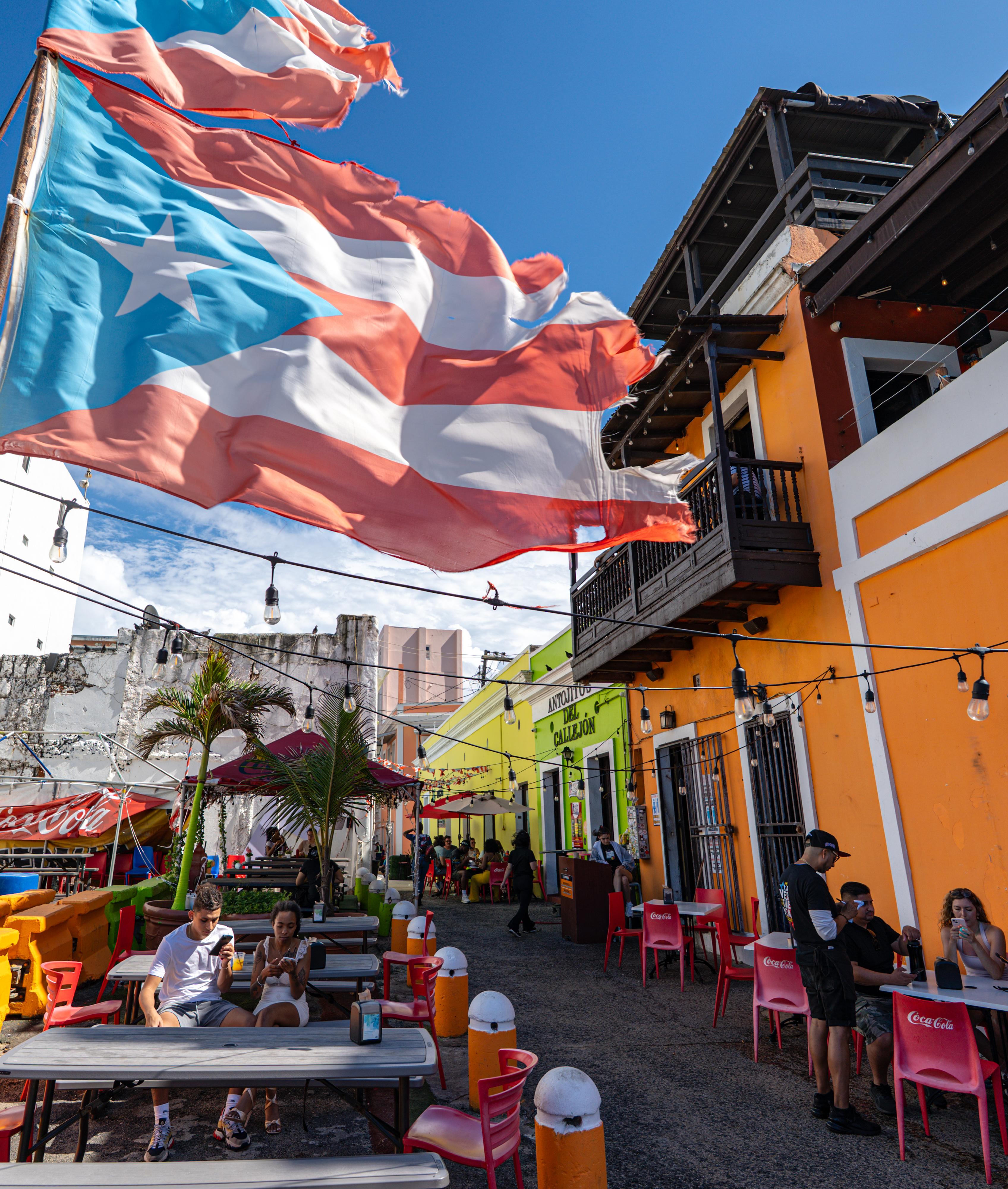 Old San Juan: Private Morning Heritage Walk & Breakfast