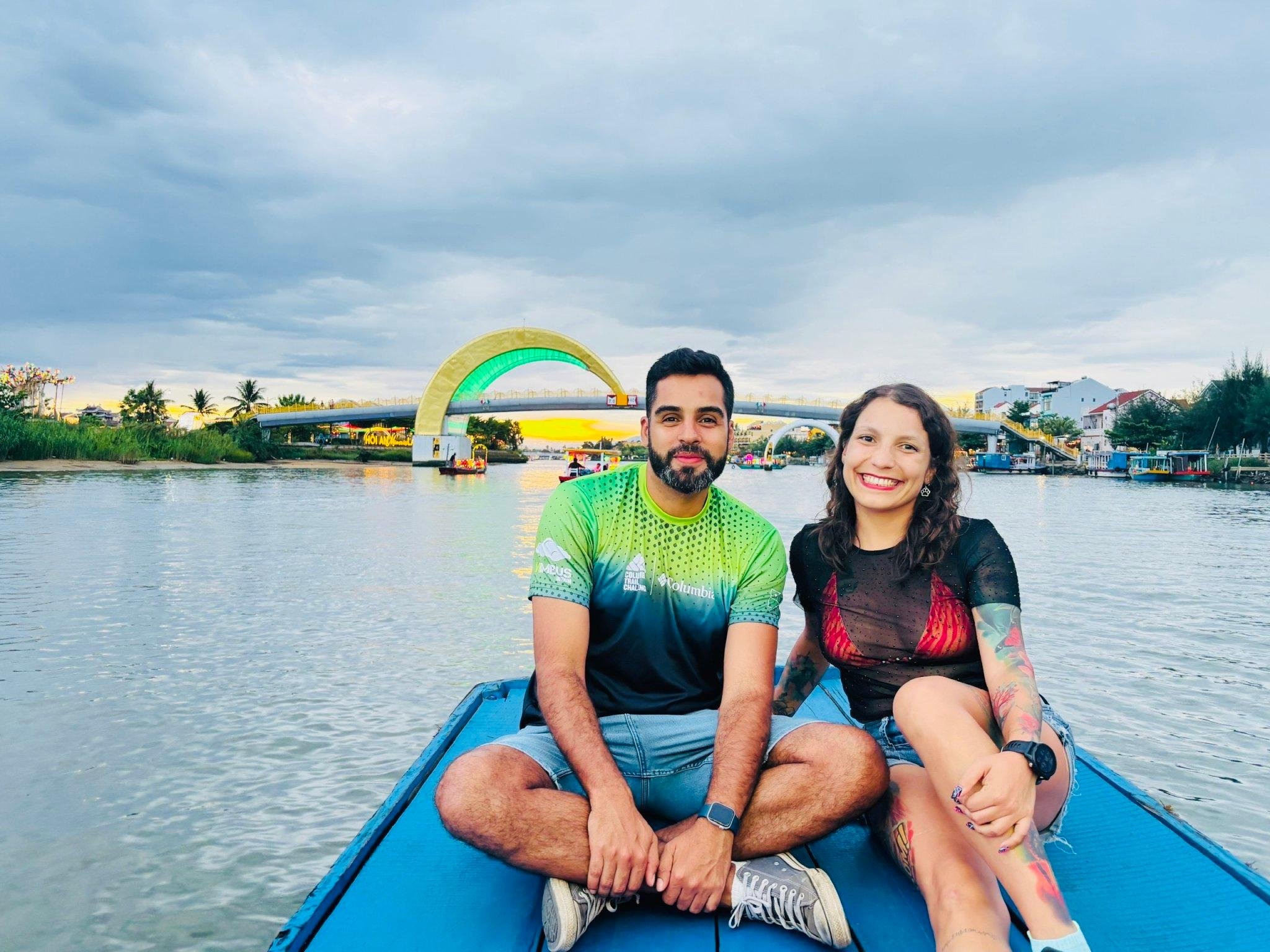 Hoi An Evening Experience: Lantern Crafting, River Sunset & Street Food