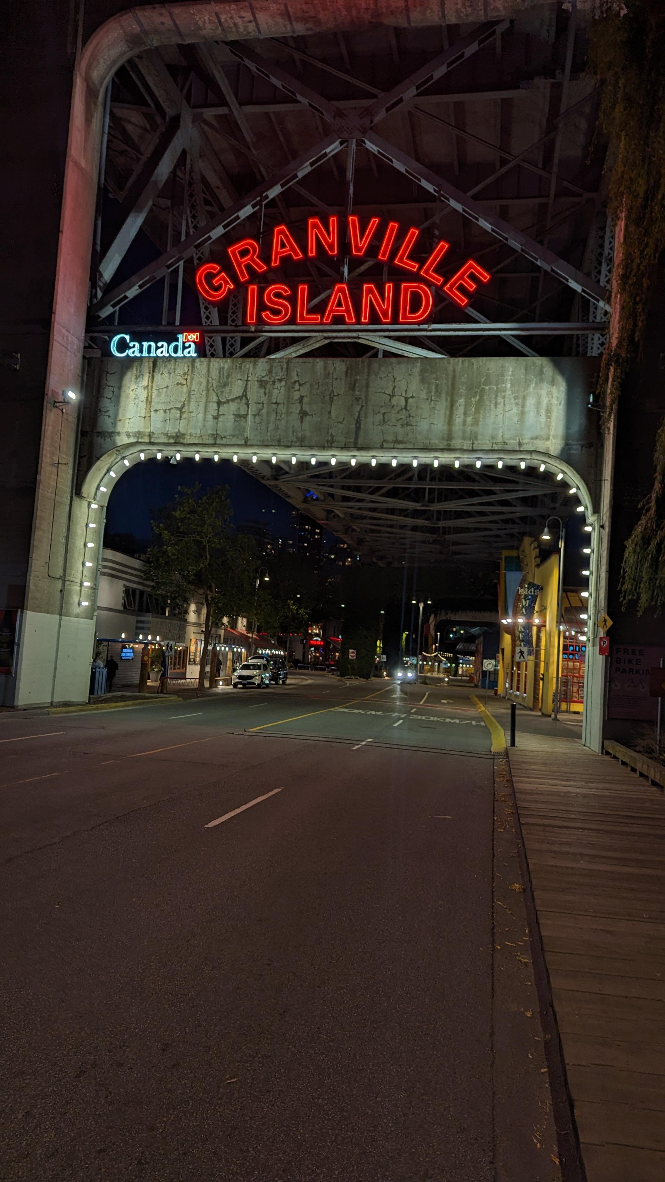 Vancouver Highlights: Private Capilano & Granville Island Tour