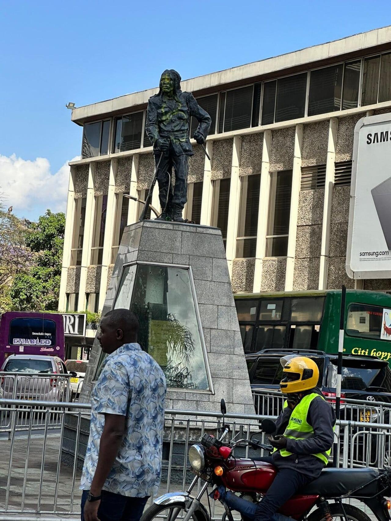 Nairobi City Walking Tour with KICC Panoramic Views