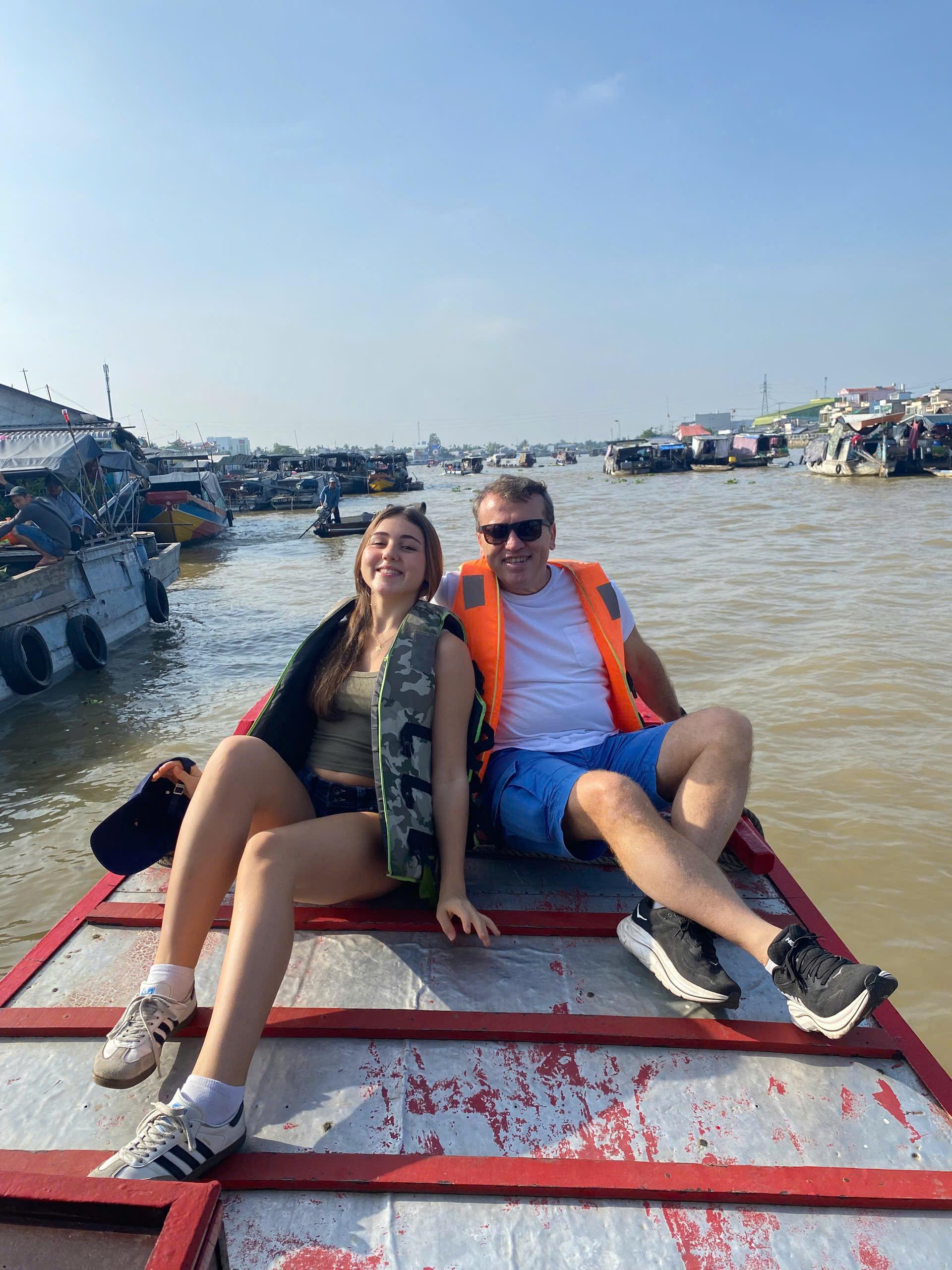 Mekong Delta & Cai Rang Floating Market 2-Day Tour from Ho Chi Minh City