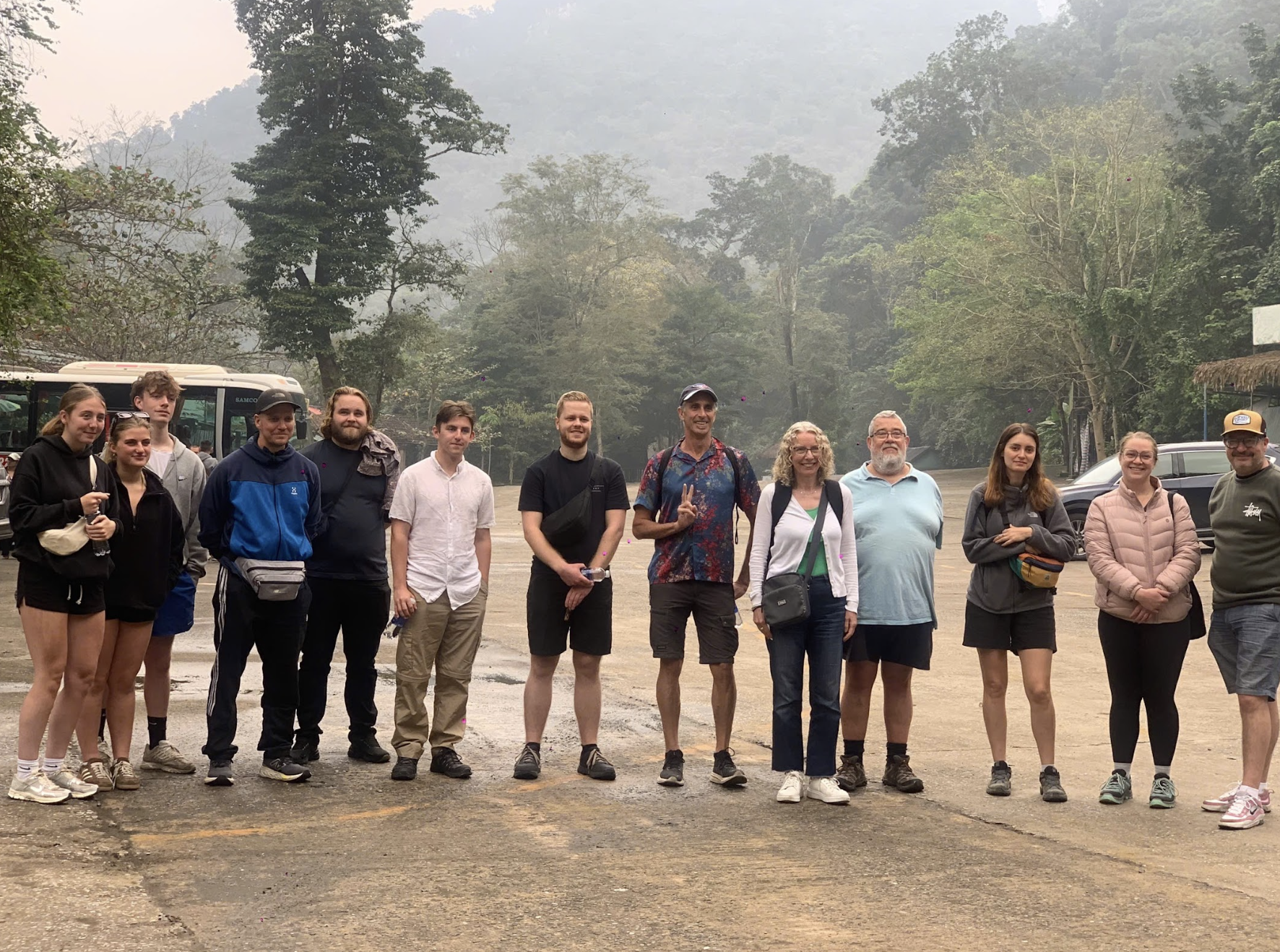 Phong Nha Cave boat tour Son River dragon boat and Paradise Cave karst — image 87