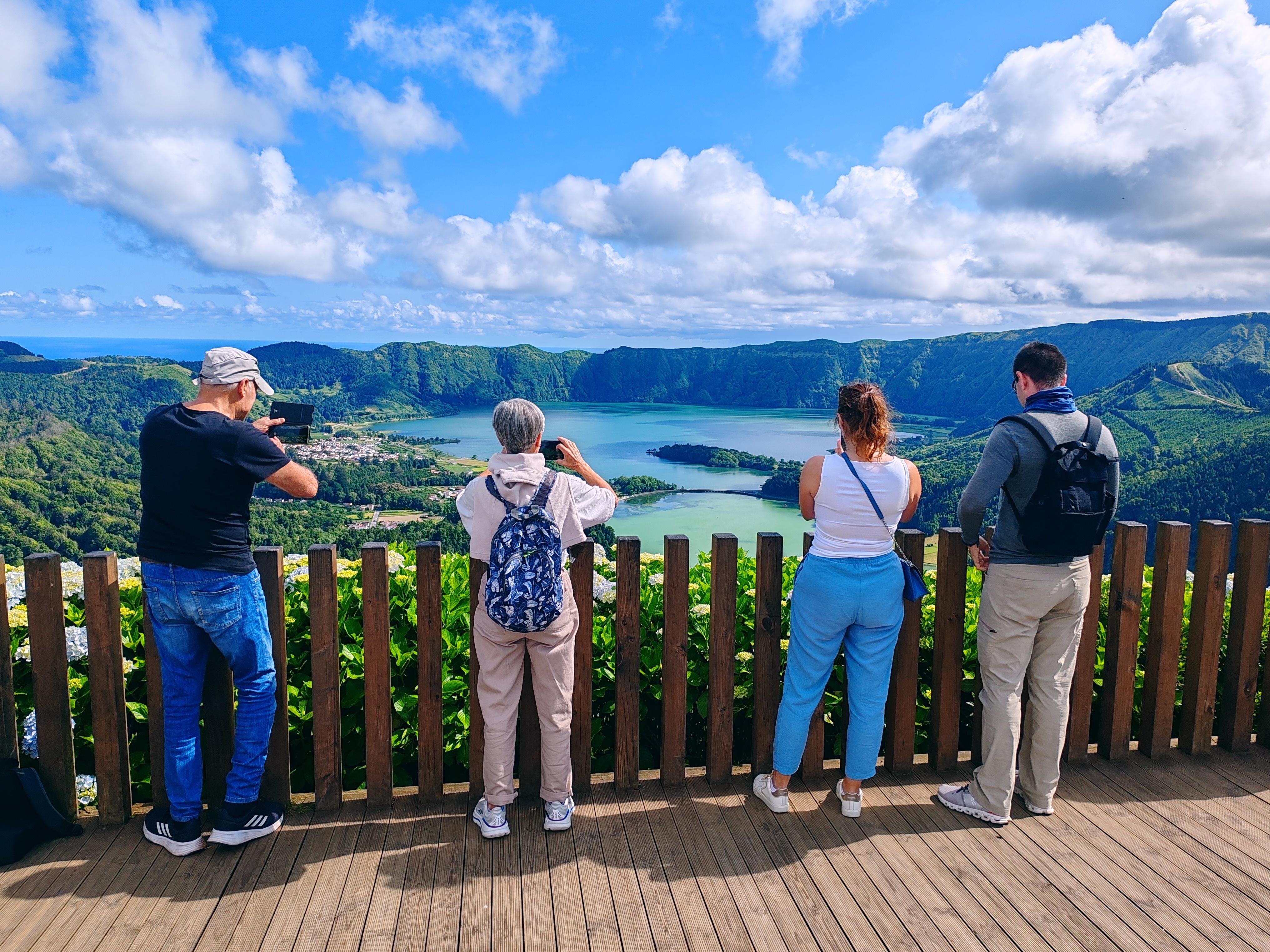São Miguel 2-Day Volcanic Adventure