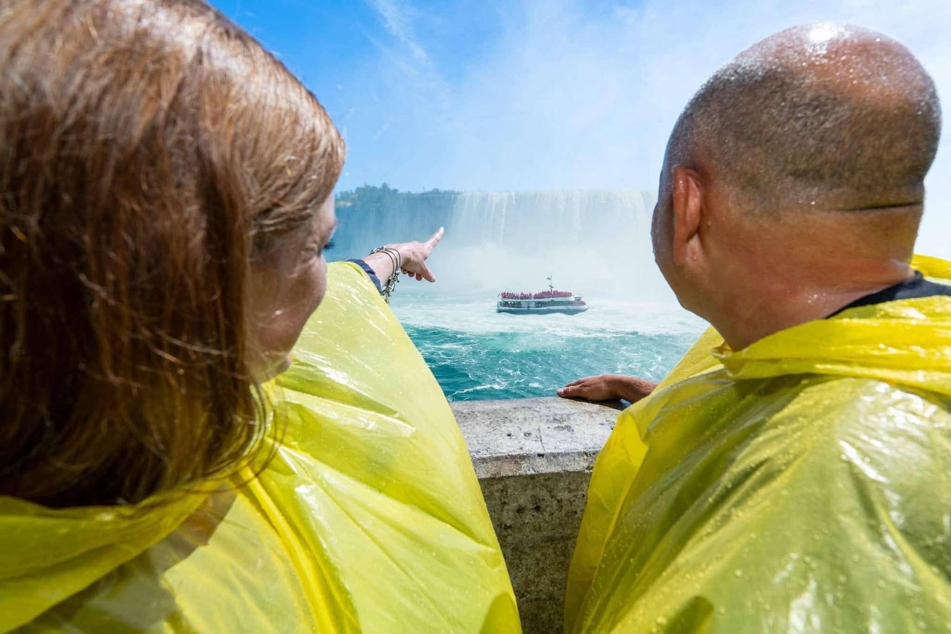 Niagara Falls Day Trip from Toronto with Boat & Attraction Options