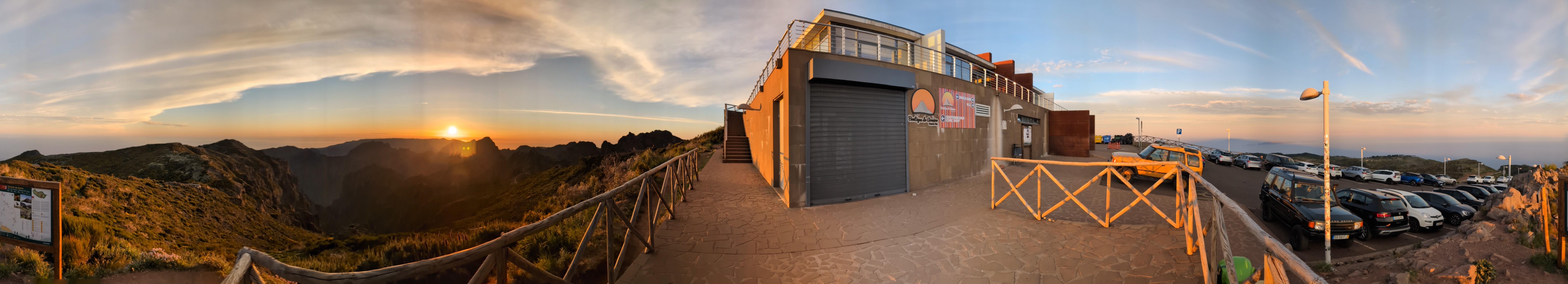 Madeira: Pico do Arieiro Sunset with Stairway to Heaven Option