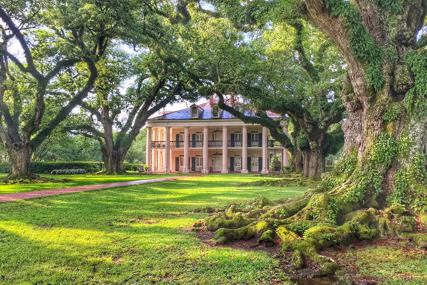 Oak Alley Plantation Tour with Transportation