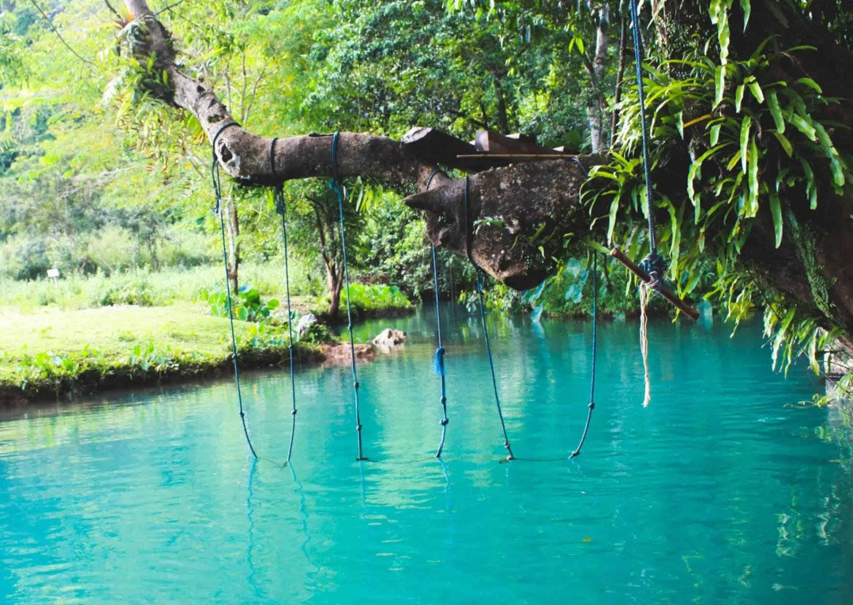 Private Full-Day Vang Vieng Adventure from Vientiane