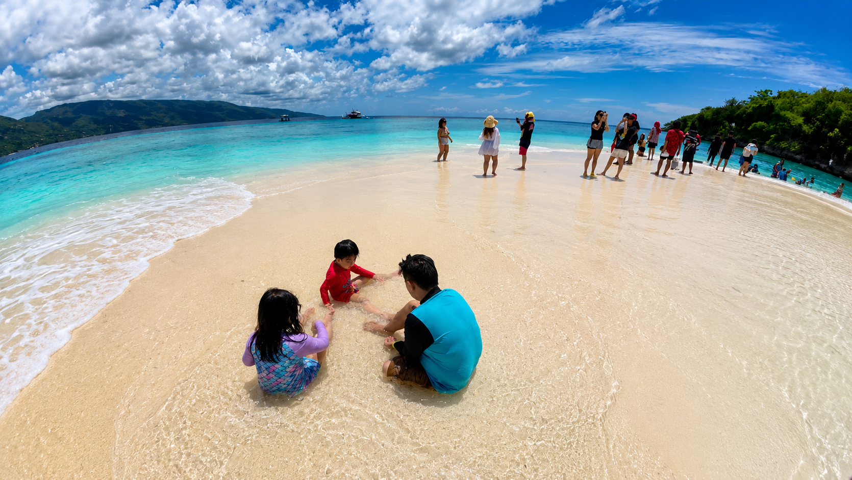 Cebu: Whale Sharks, Tumalog Falls & Sumilon Island Day Tour