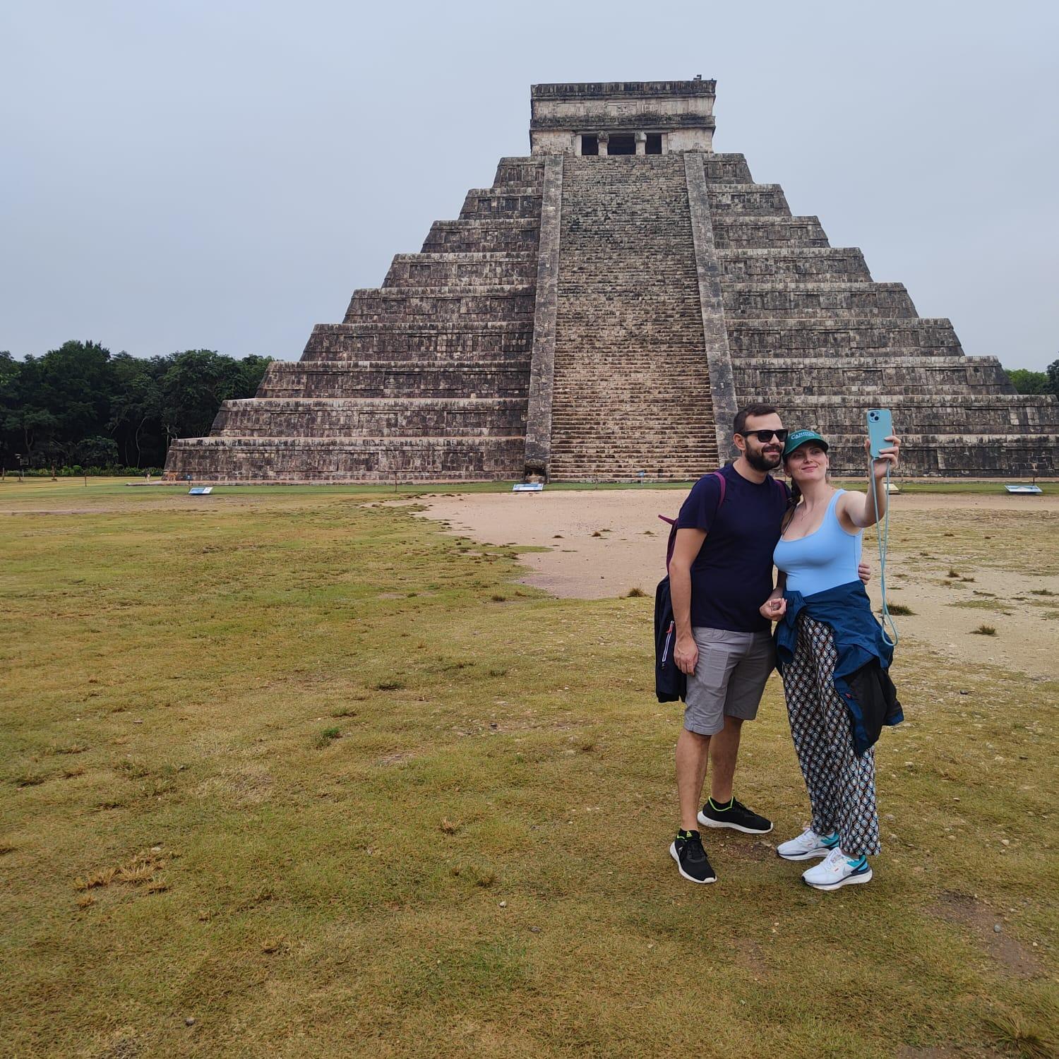 Chichén Itzá Early Access, Cenote Swim & Izamal Day Trip