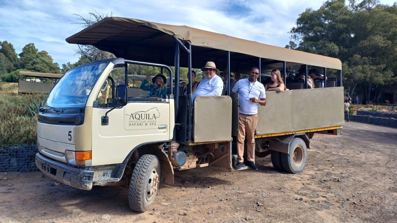 Cape Town: Big Five Sunset Safari at Aquila Game Reserve