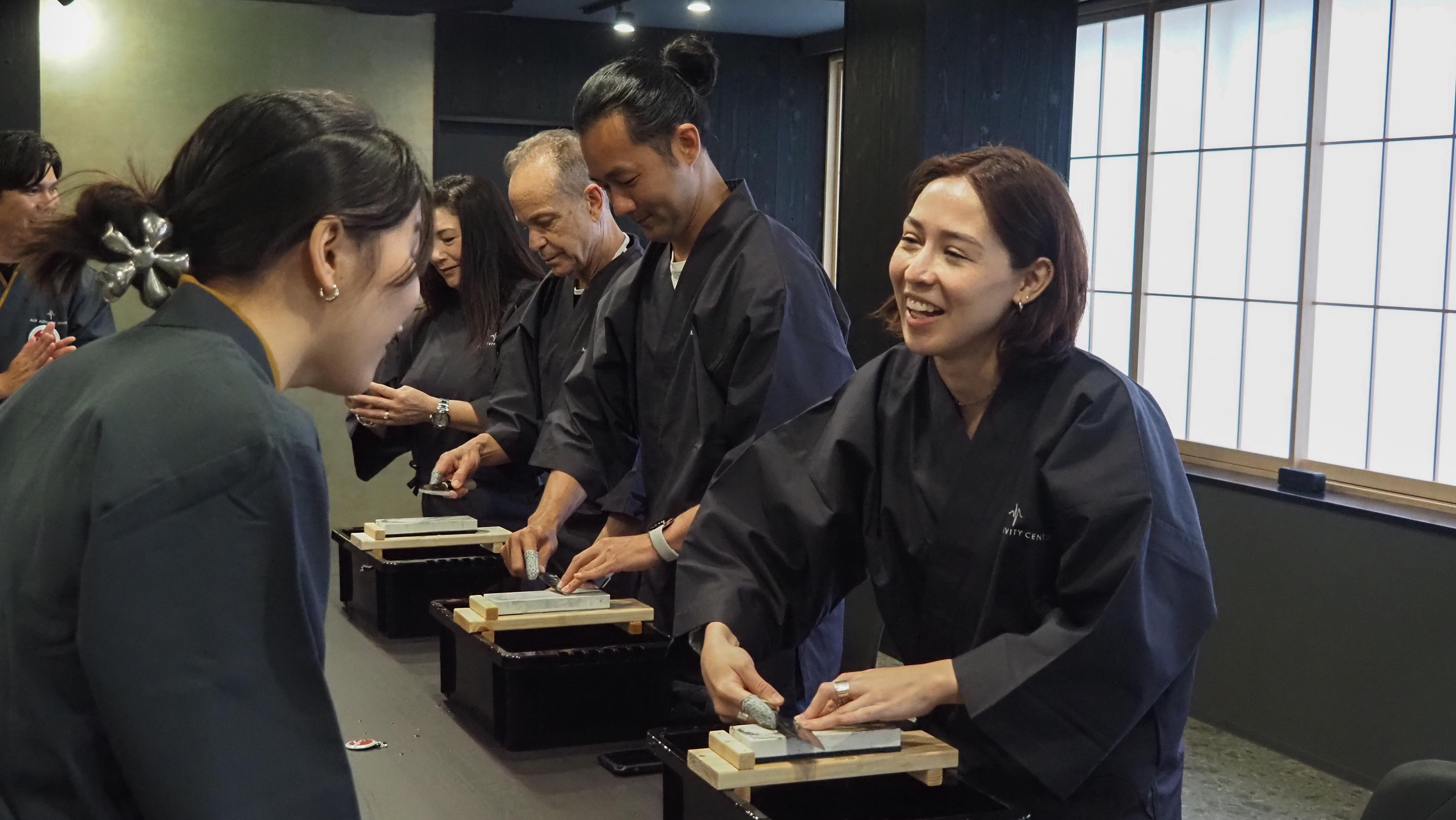 Knife making workshop in Tokyo — image 2