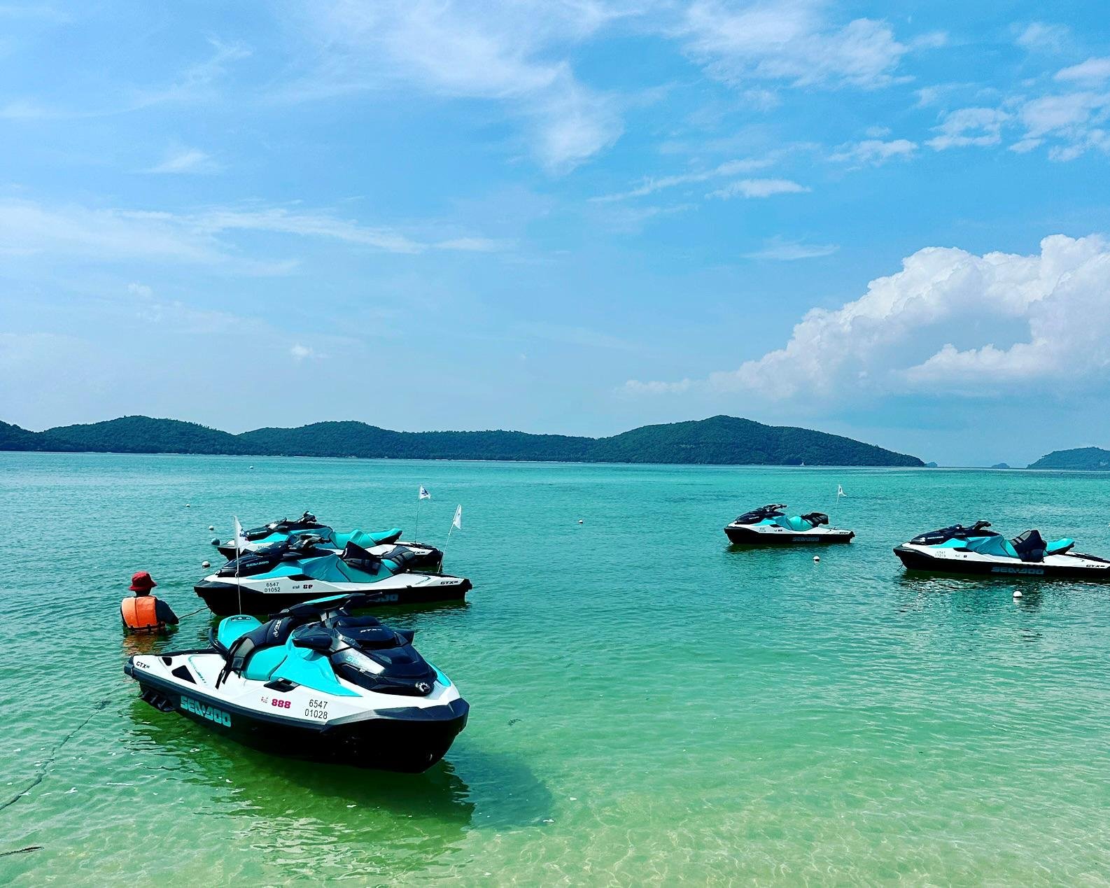 Koh Samui Jet Ski Safari: Pig Island & Snorkeling Adventure