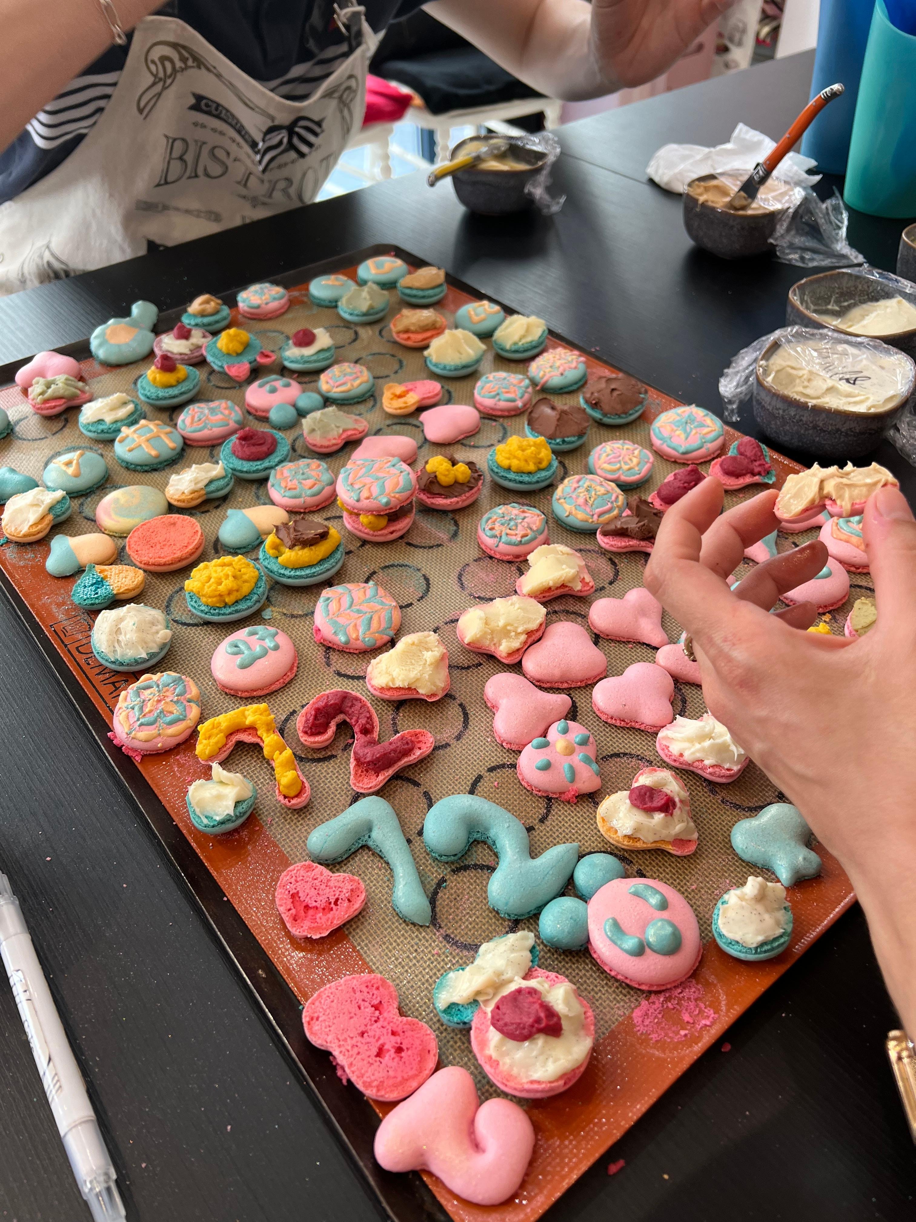 Montmartre Macaron Baking Workshop in Paris
