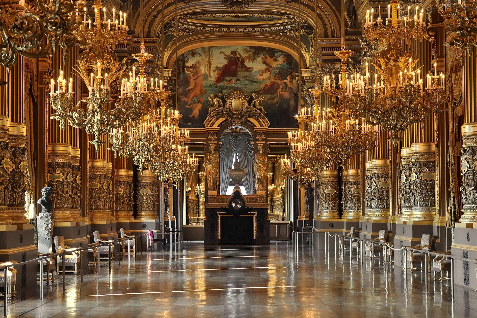 Parisian Elegance: Palais Garnier & Fragonard Perfume Museum