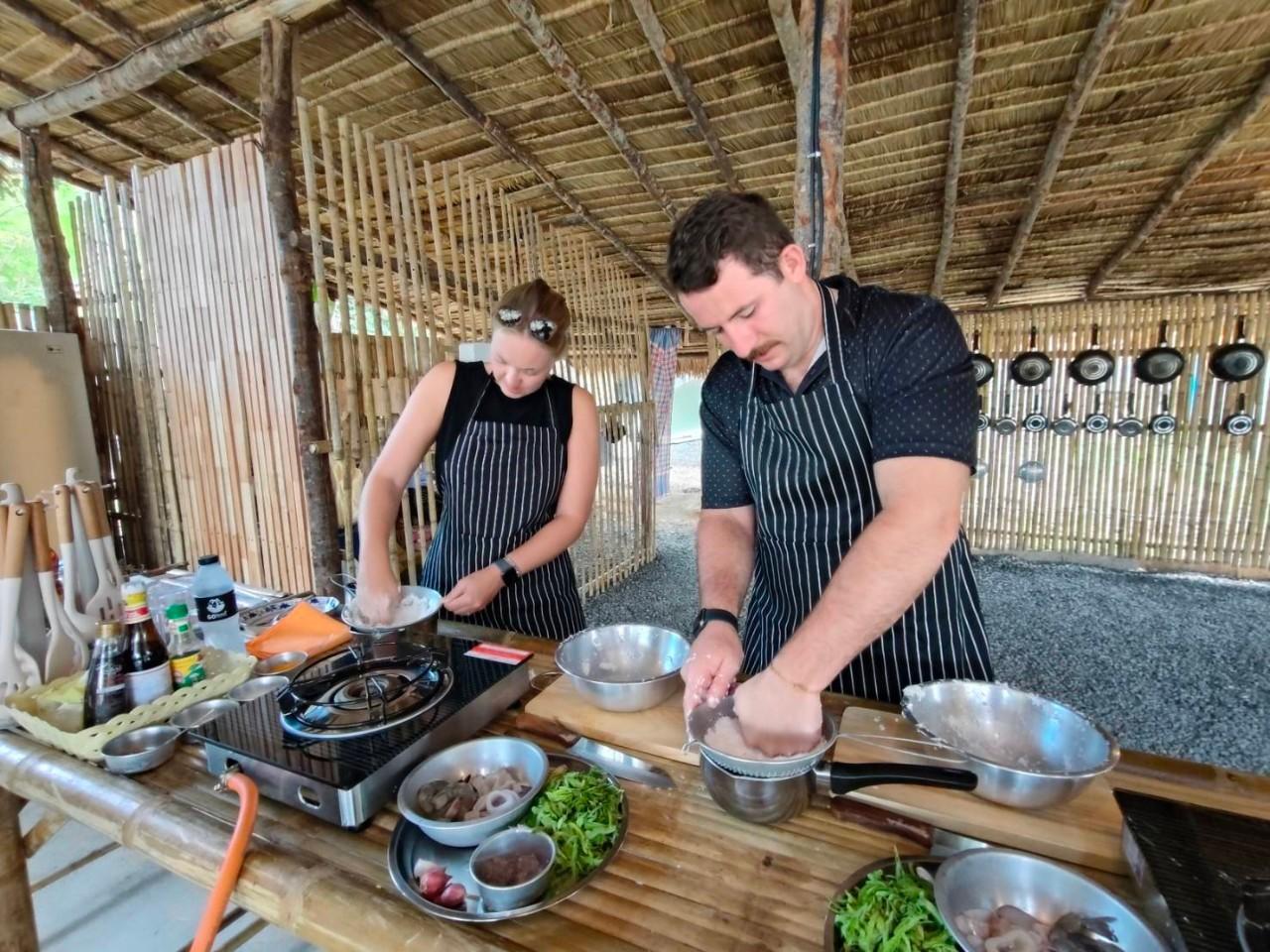 Authentic Koh Samui Thai Cooking Class with Local Family
