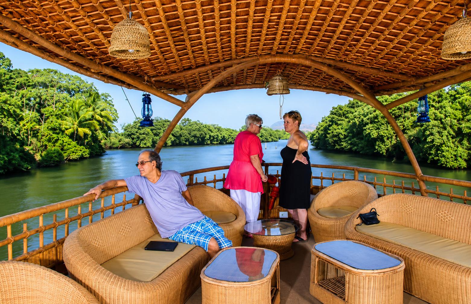 Private Alleppey Backwater Houseboat Experience from Kochi