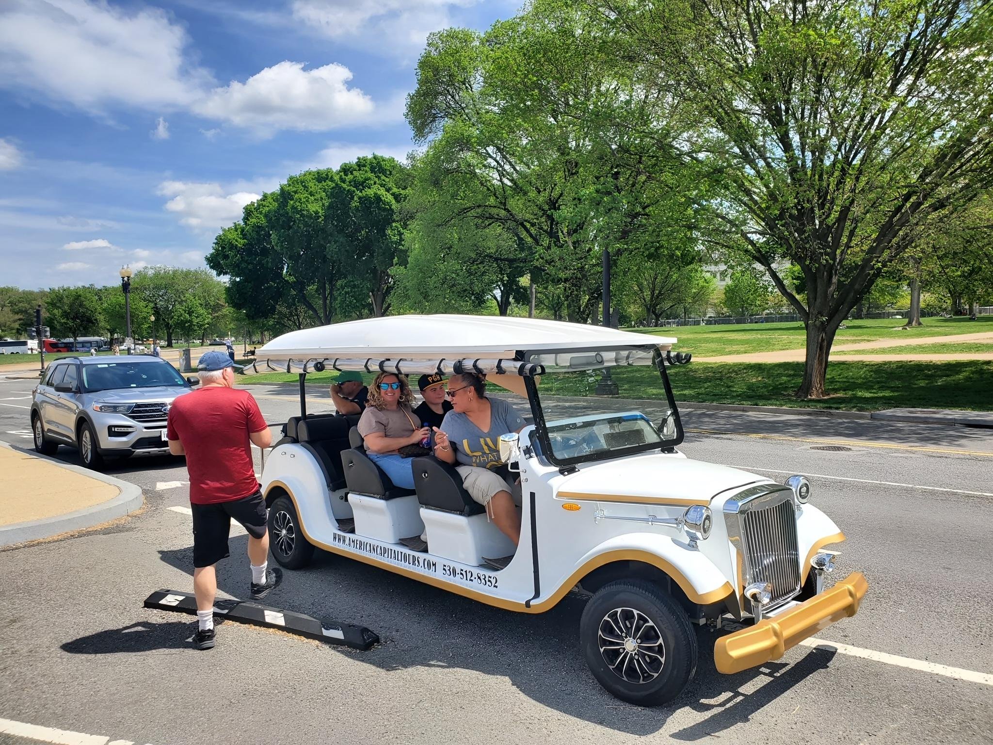 DC Monument & History E-Cart Tour