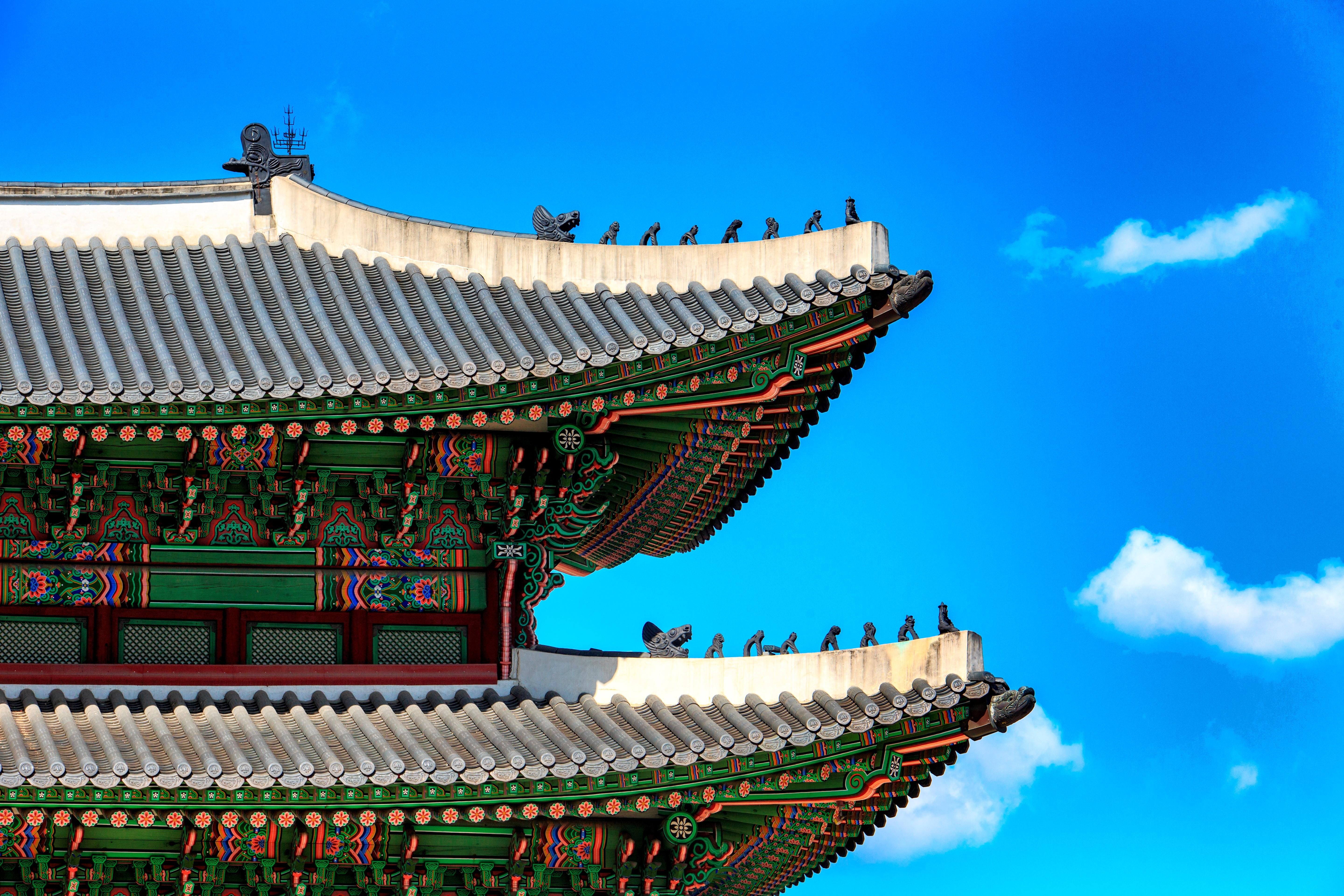 Seoul Highlights: Palace, Hanok Villages & Gwangjang Market