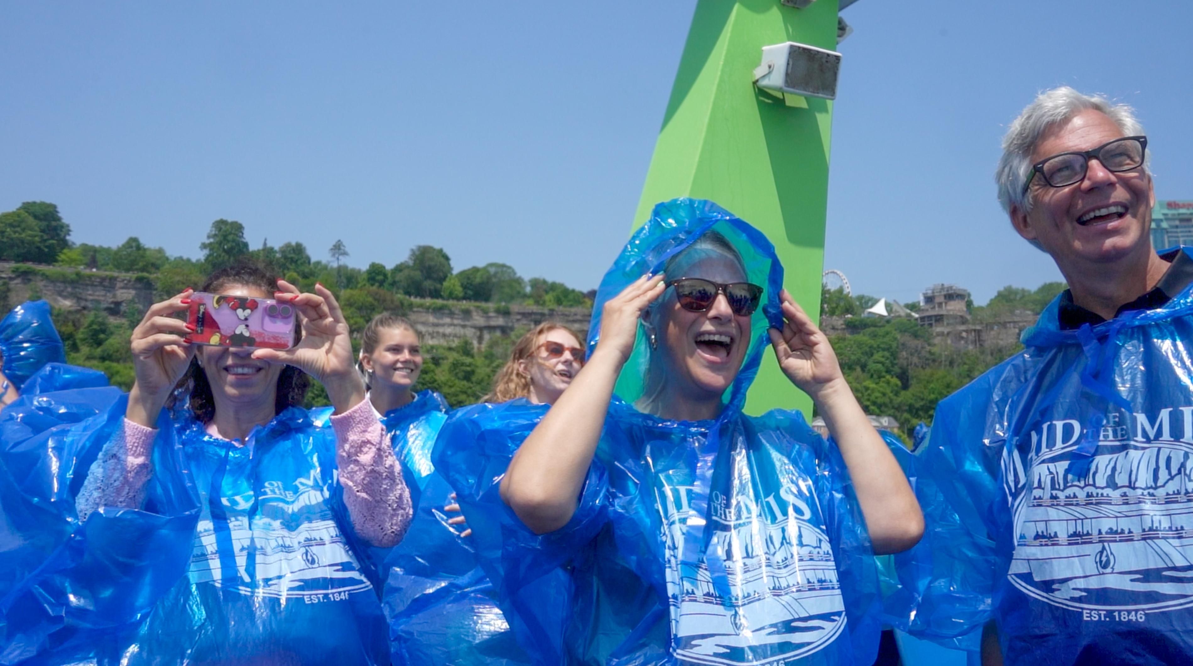 Niagara Falls: Small Group Tour of American & Canadian Sides - 2026 (Verified Reviews)