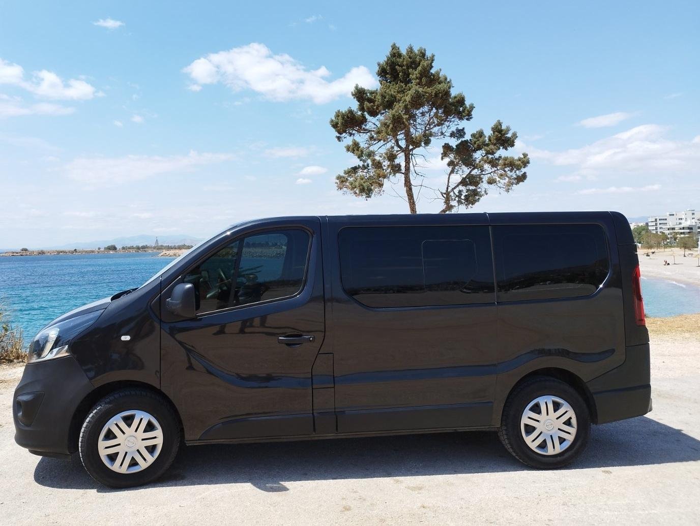 Private Piraeus Port Transfer to Athens City
