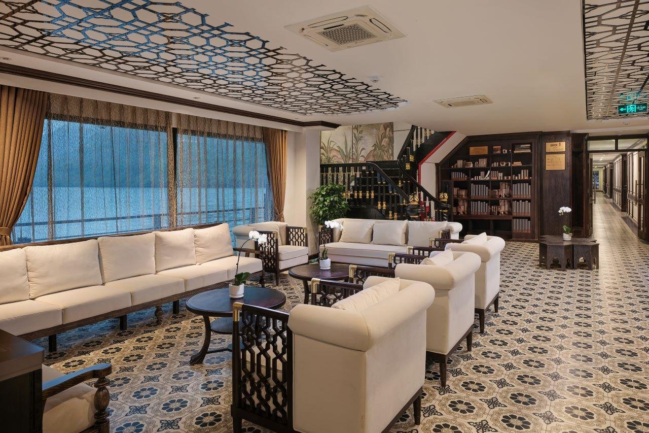 Ha Long & Lan Ha Bay 2-Day 5-Star Cruise with Free Transfer