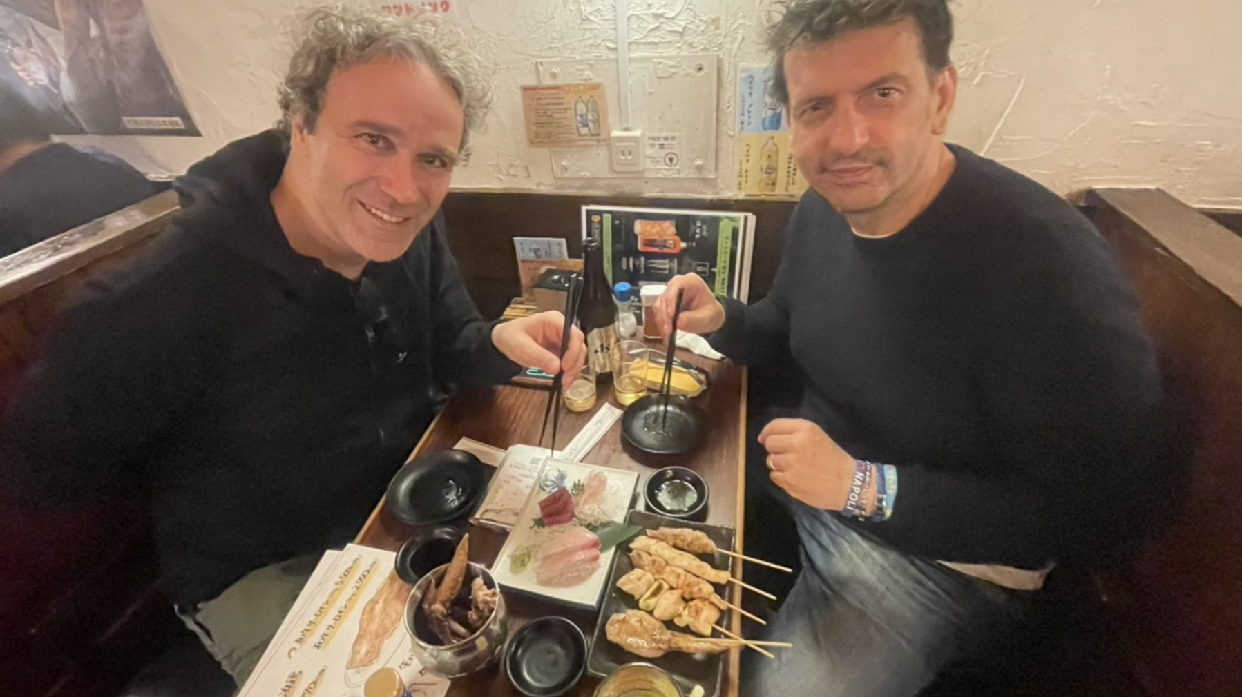 Tokyo Shinjuku After-Dark Private Tour: Golden Gai, Karaoke & Neon Streets