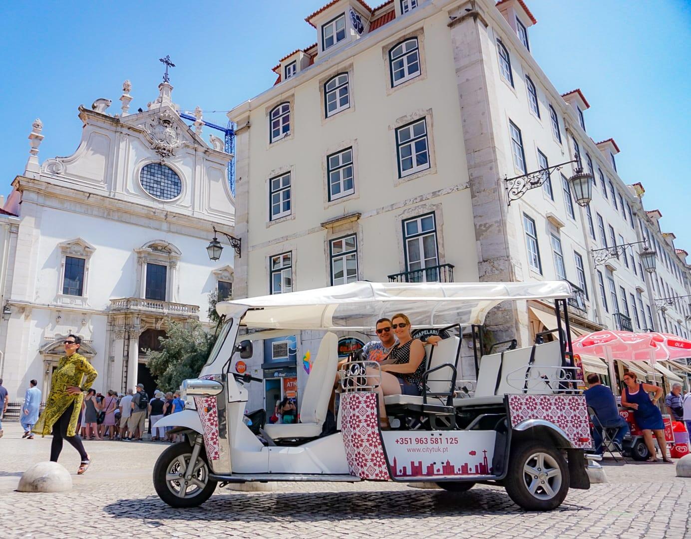 Lisbon: Private Guided Tuk-Tuk Tour with Hotel Pickup