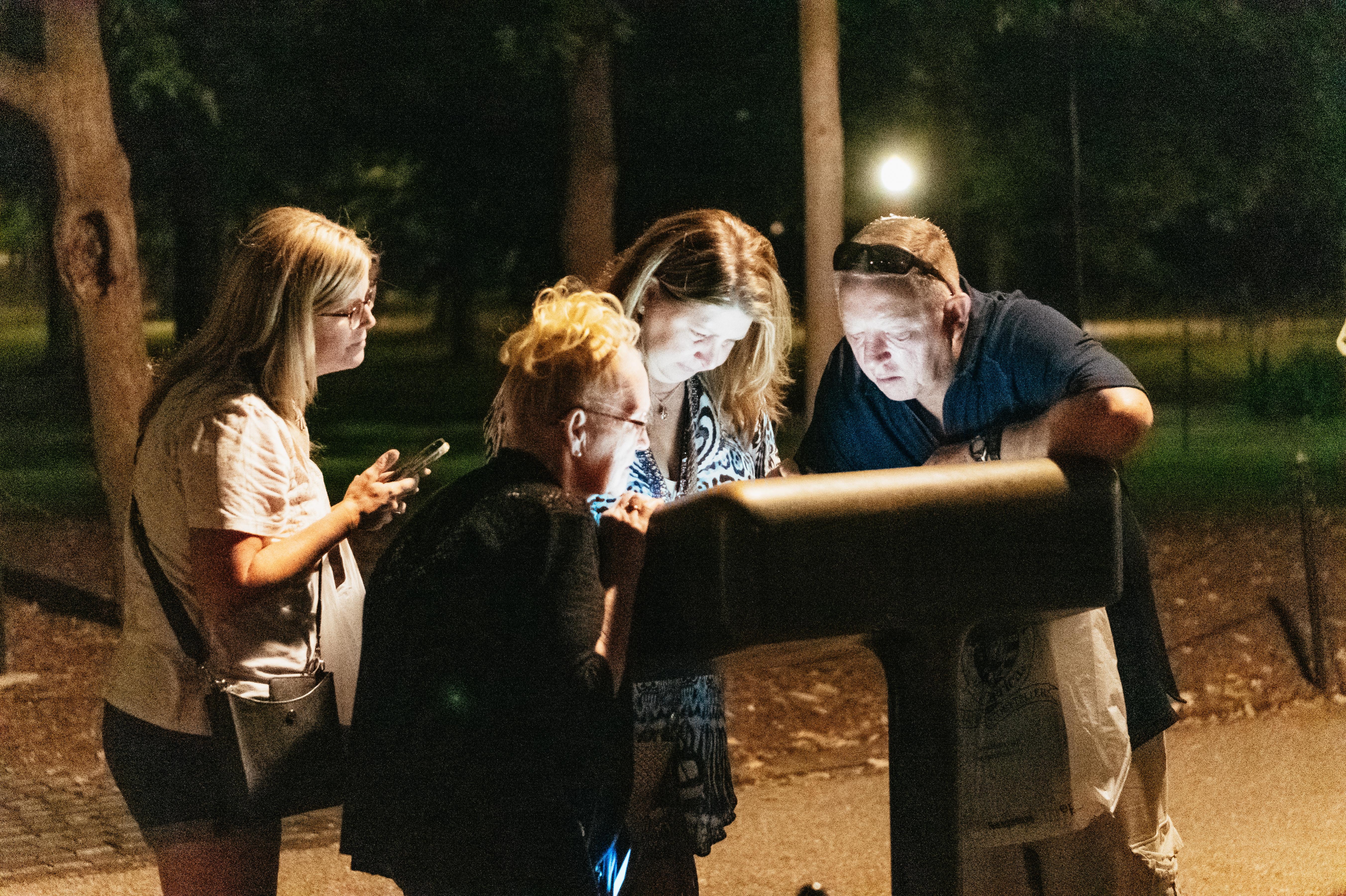 DC Monuments by Moonlight: Nighttime Trolley Tour
