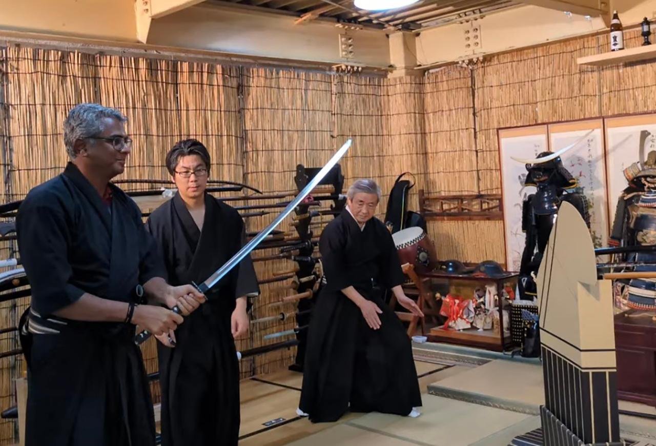Osaka: Katana Cutting Experience in Authentic Samurai dojo