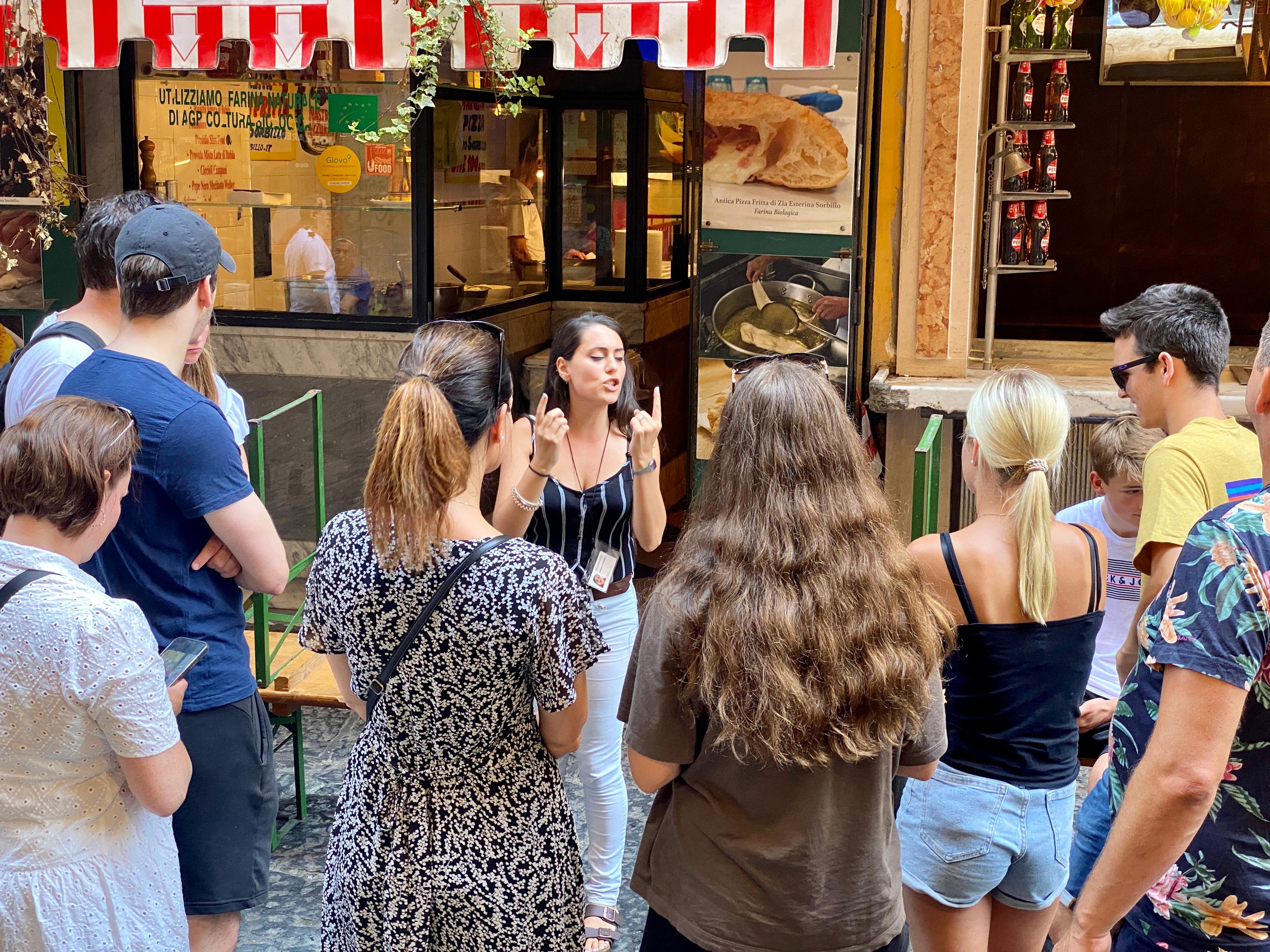 Naples: Old City Center Street Food Tour with Spritz