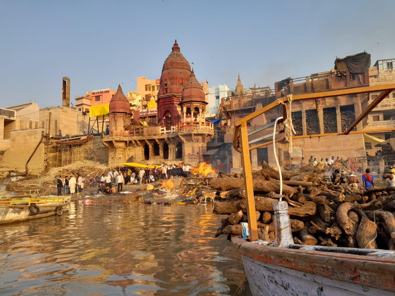 Sacred Cremation Ghats Walk: Harischandra to Manikarnika