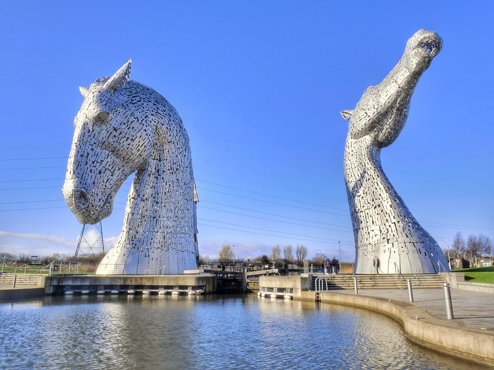 Kelpies & Stirling Castle Half-Day Tour from Edinburgh