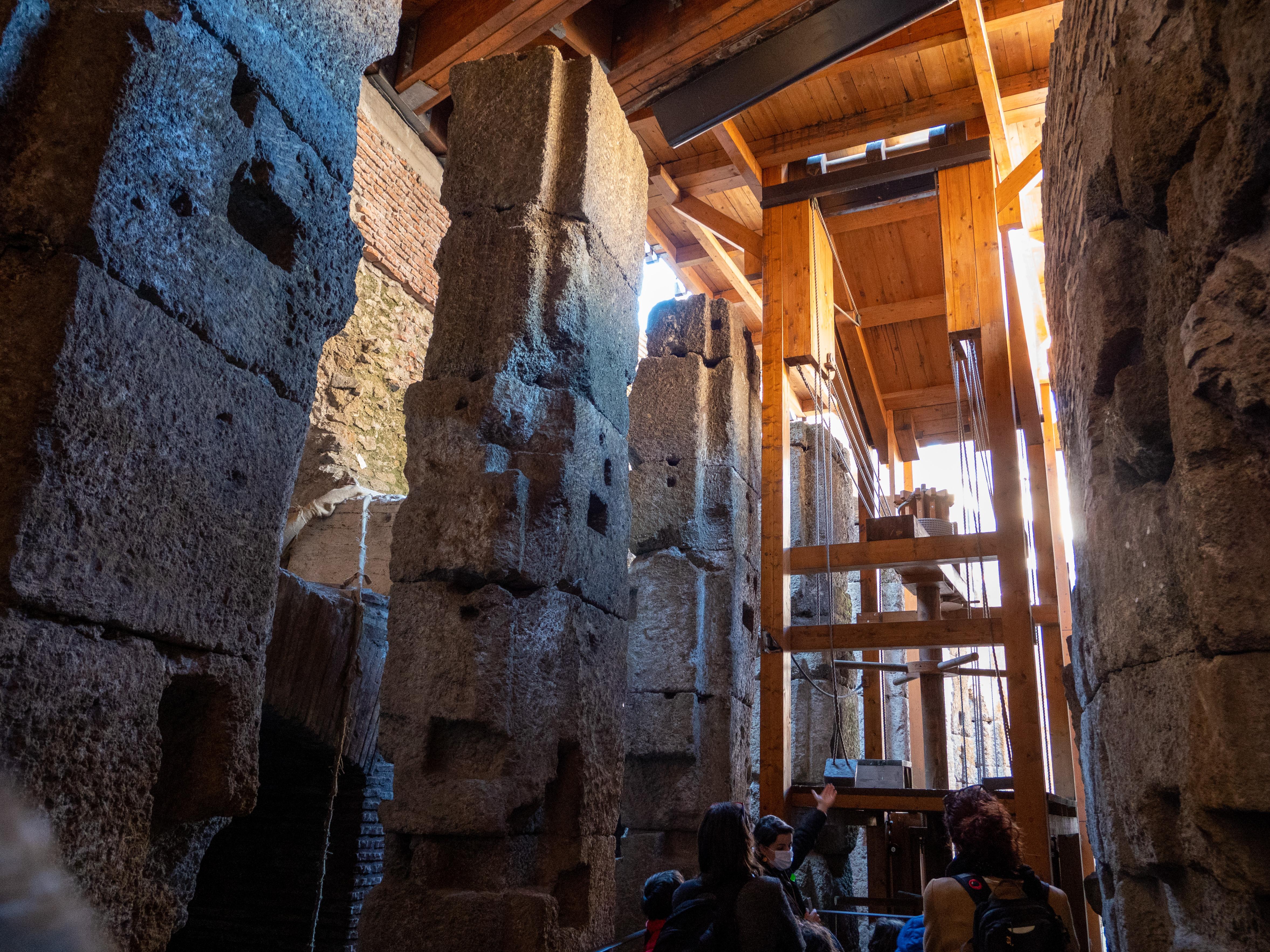 Colosseum underground and arena floor guided tour — image 4