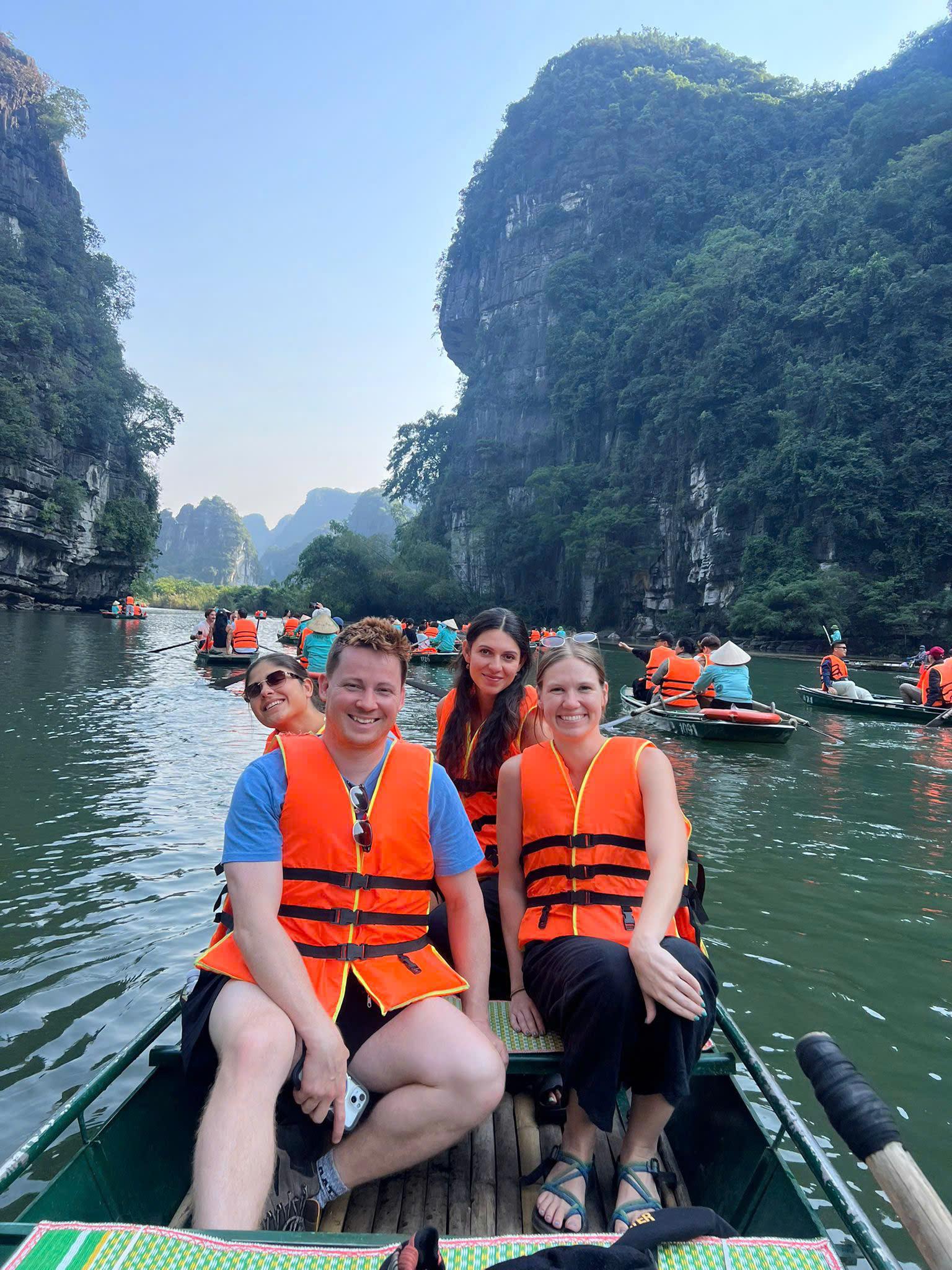 Ninh Binh Day Trip: Trang An, Mua Cave & Bai Dinh Pagoda from Hanoi
