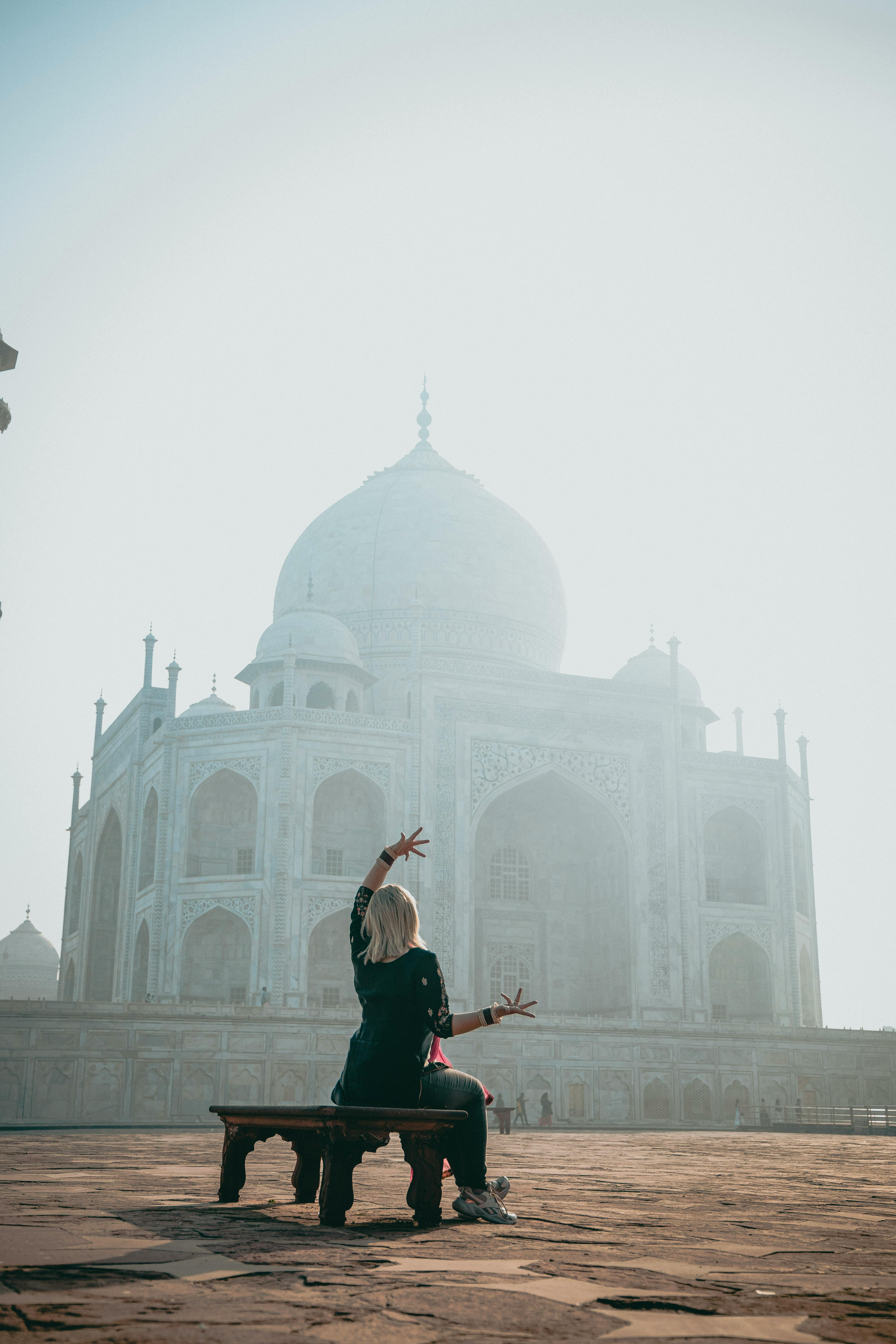 Taj Mahal Sunset Tour with Skip-the-Line Entry & Hotel Pickup