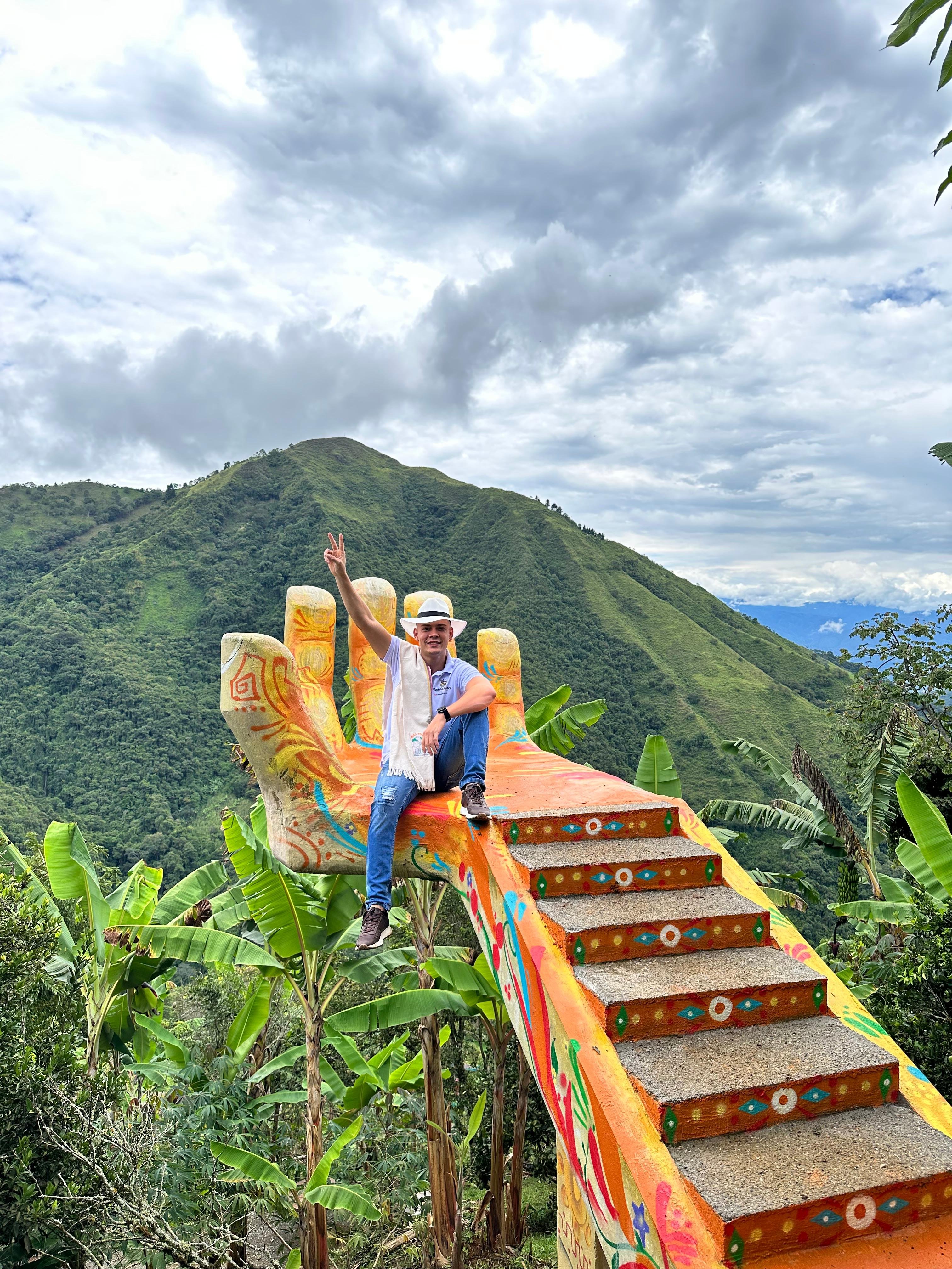 Medellín: Antioquia Farm & Coffee Tour with Traditional Paisa Lunch