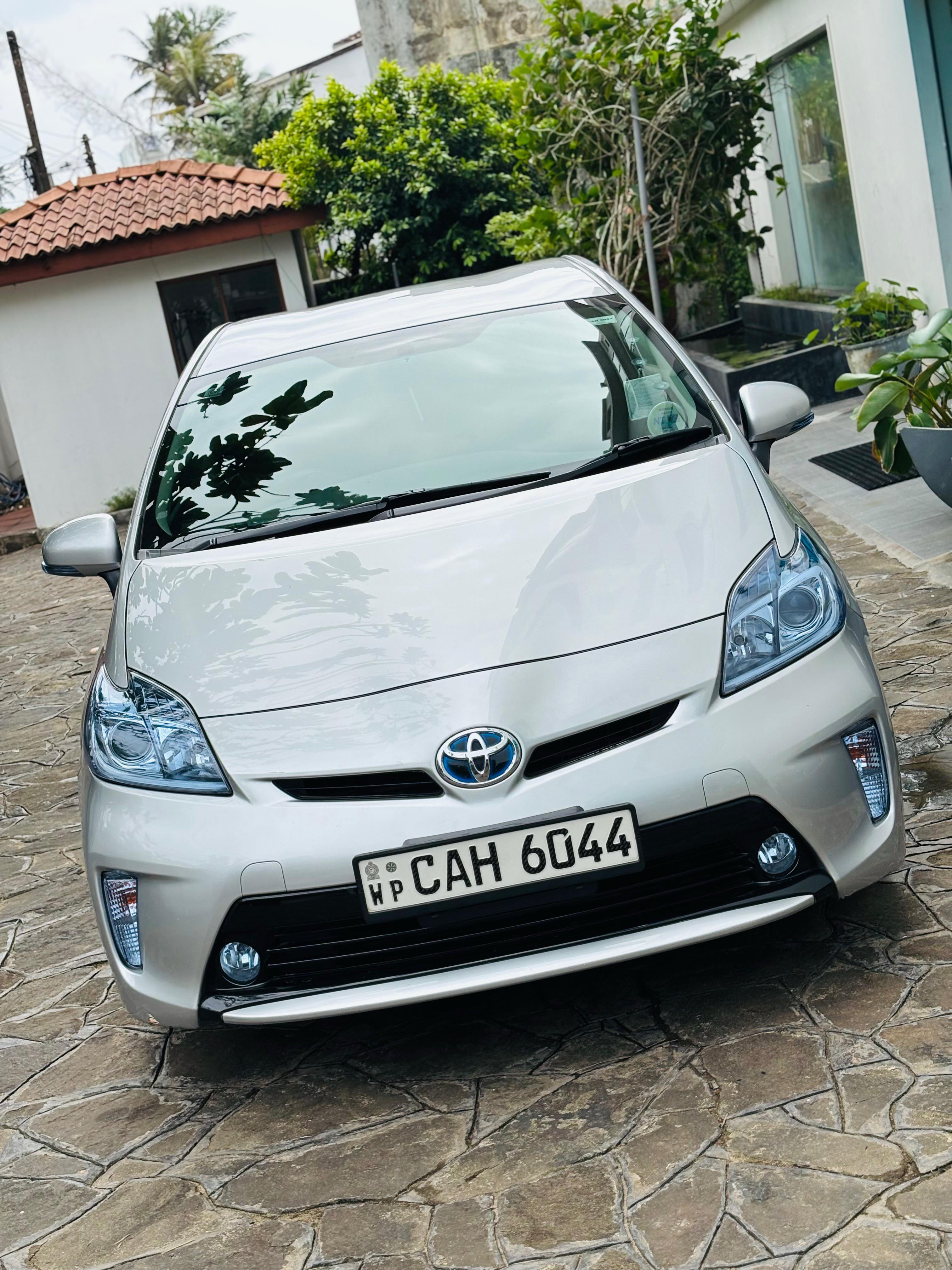 Private Driver & Vehicle Hire Across Sri Lanka