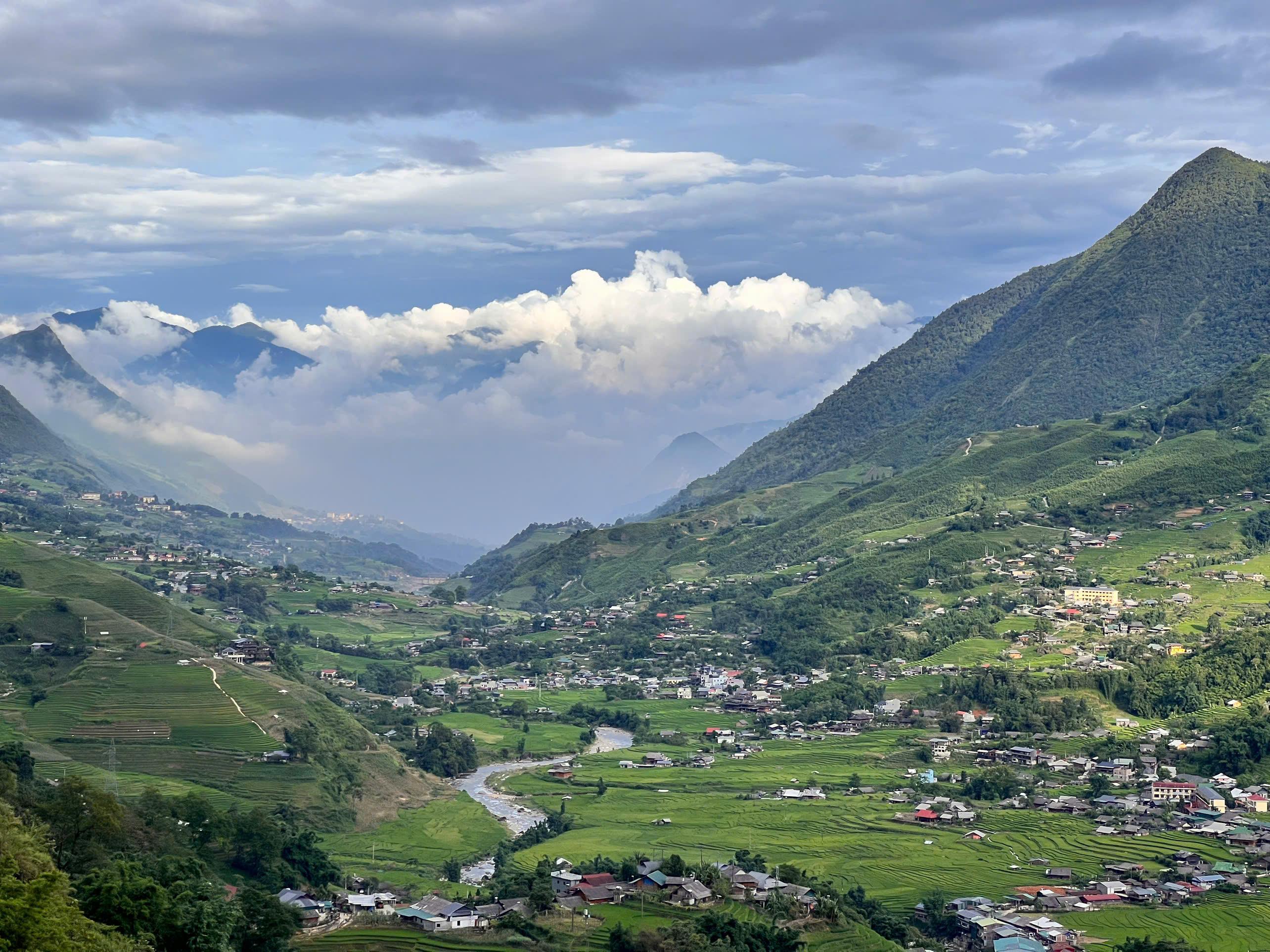 Full-Day Private Motorbike Adventure Through Sapa's Mountains & Villages