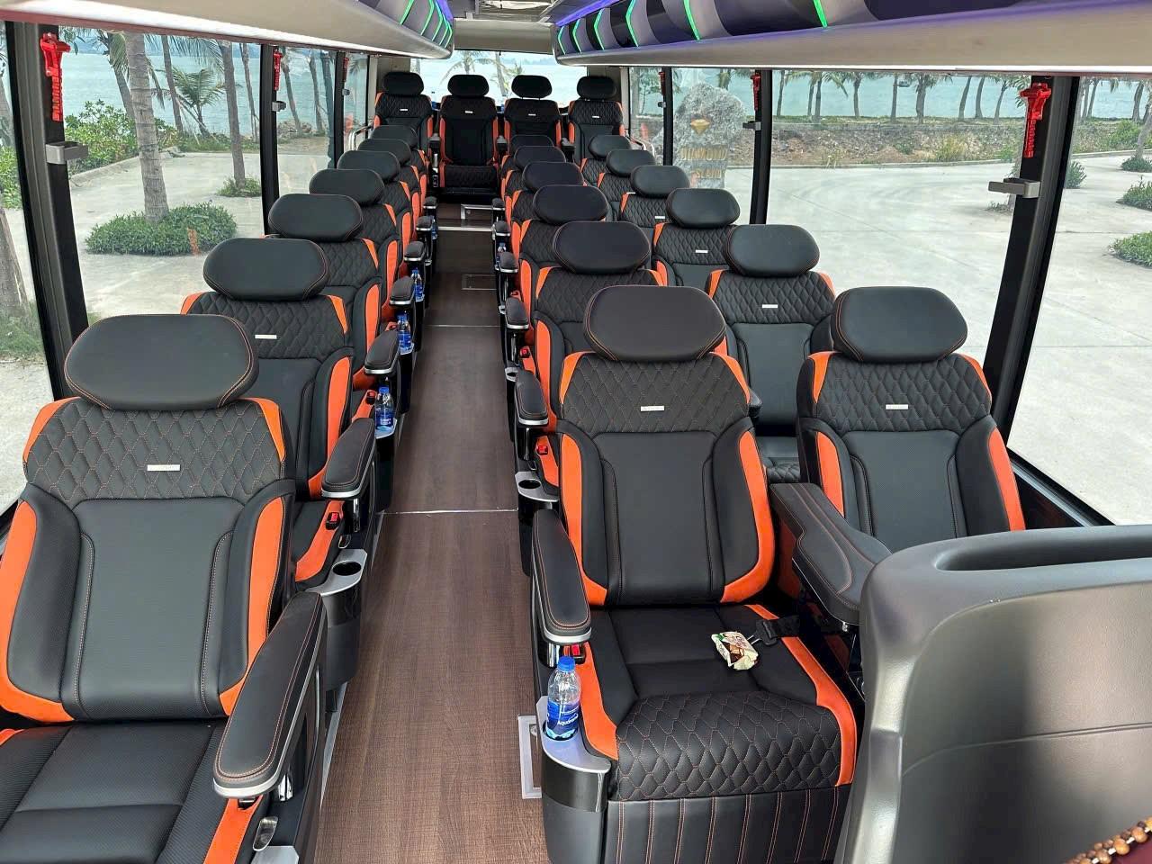 Ha Long Bay Full-Day Cruise: Caves, Kayaking & Scenic Views