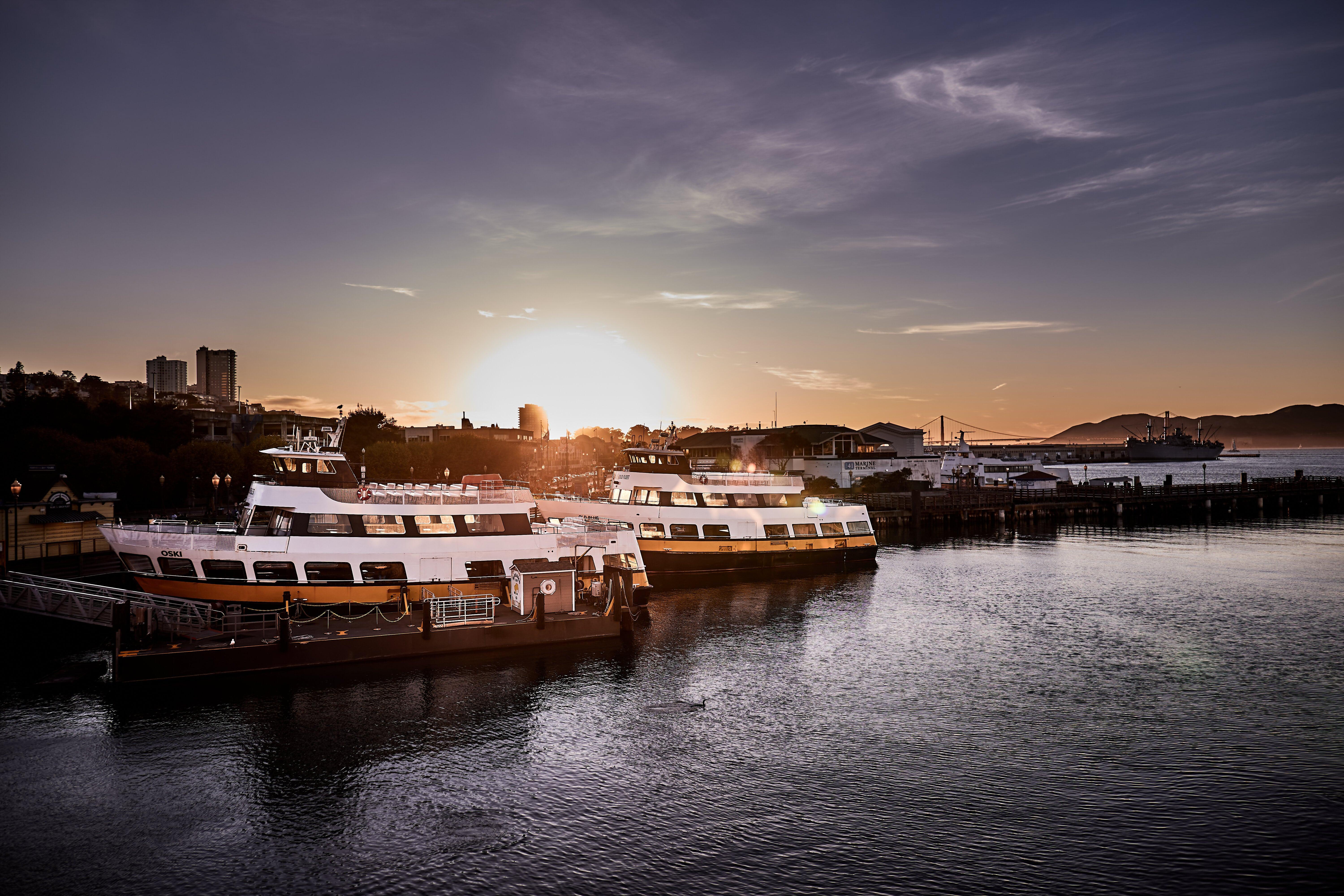 San Francisco Sunset & Skyline Bay Cruise
