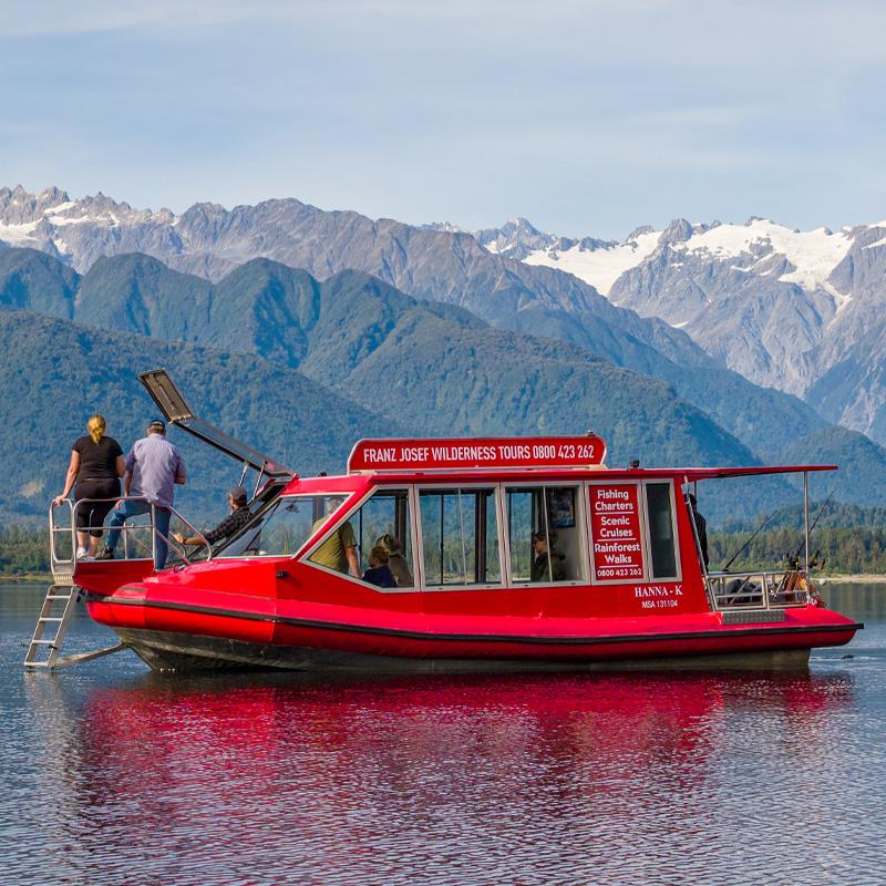 Franz Josef Glacier: 2-Hour Scenic Lake Mapourika Cruise