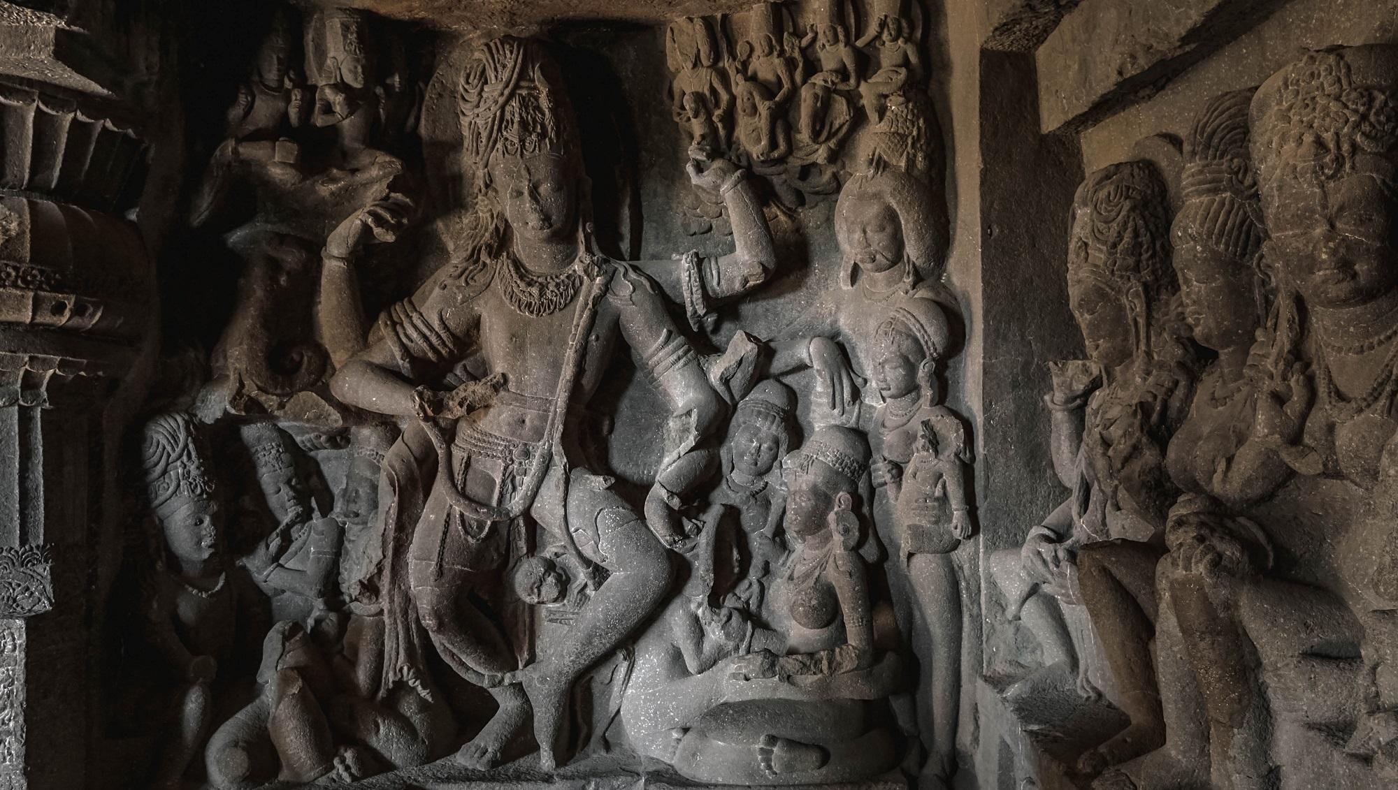Mumbai: Private Ajanta and Ellora Caves Day Tour