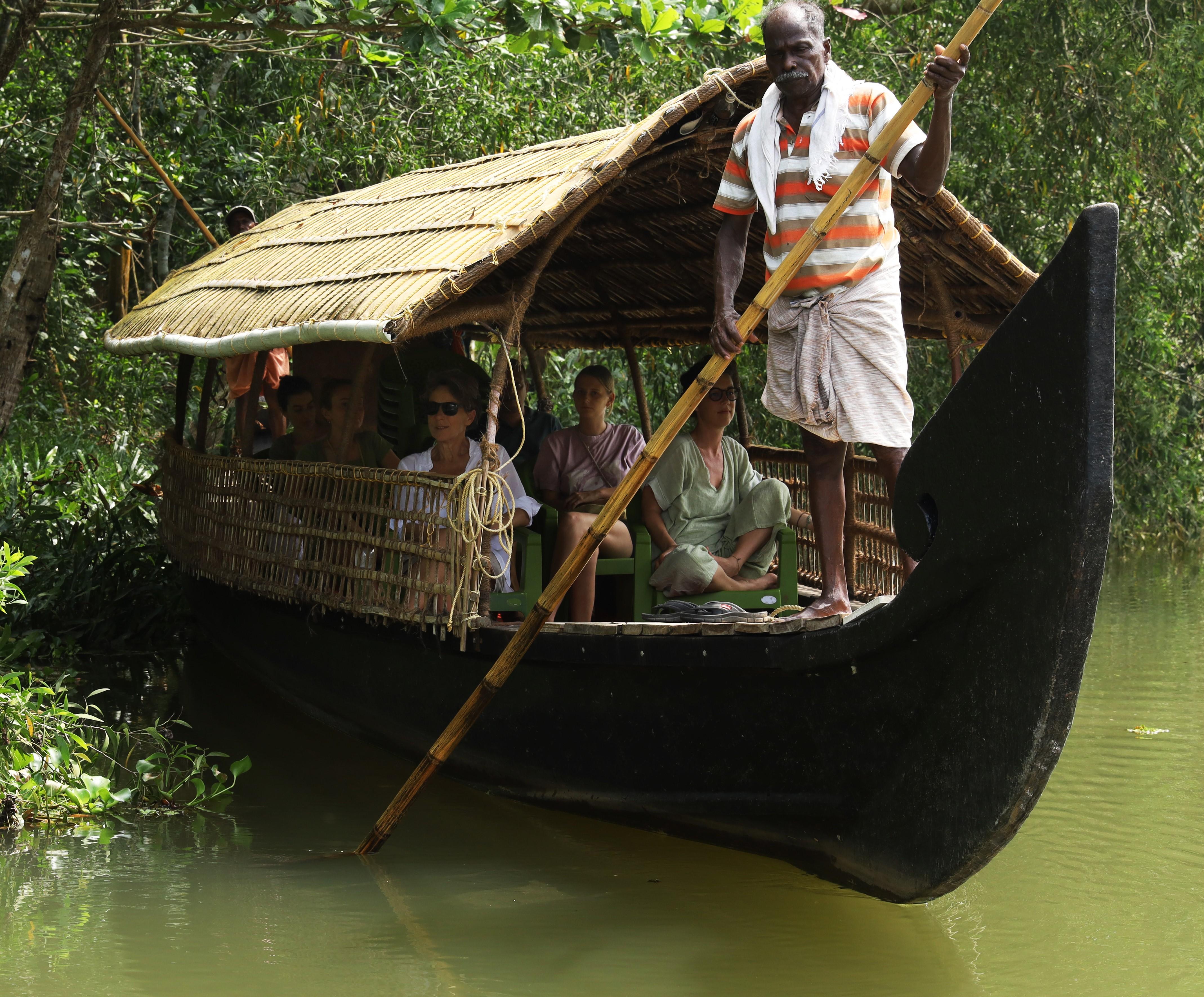 Kerala Backwater Village Tour with Traditional Lunch