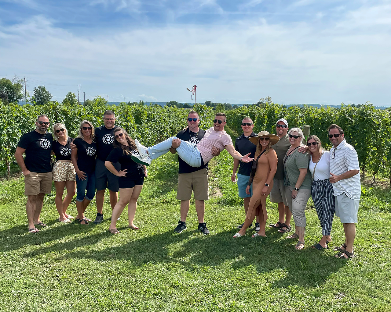 Niagara: Lunch in the Vineyard Experience