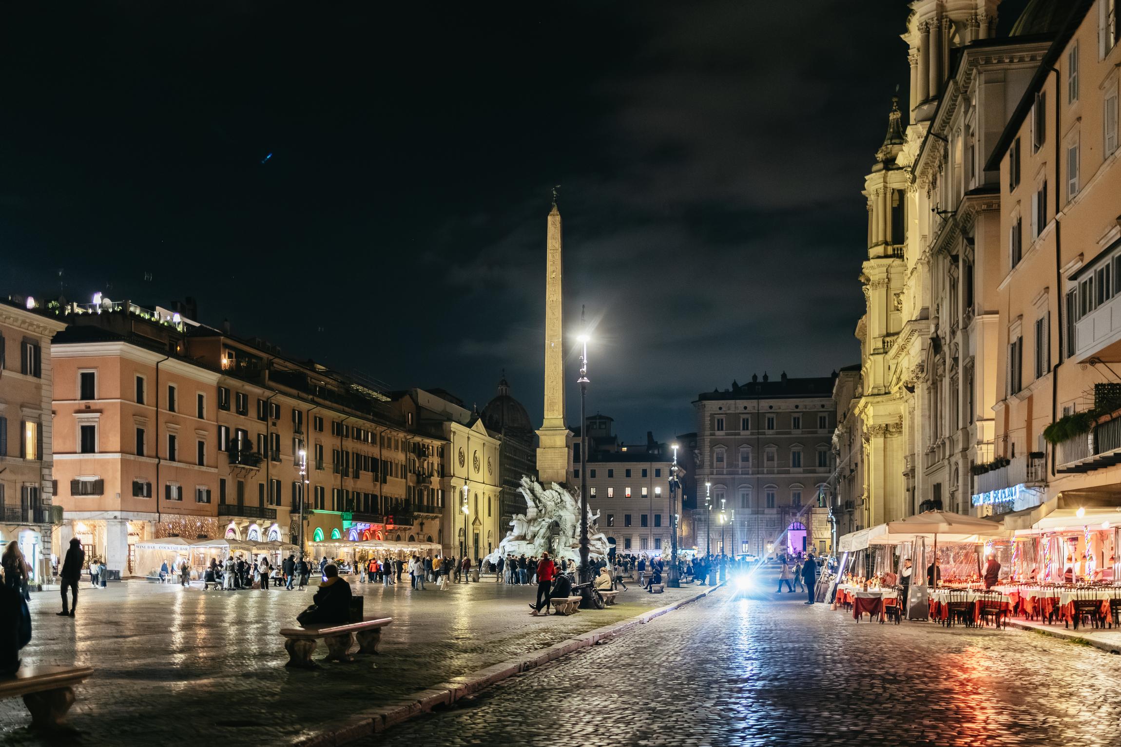 Rome Moonlight Small-Group Walking Tour
