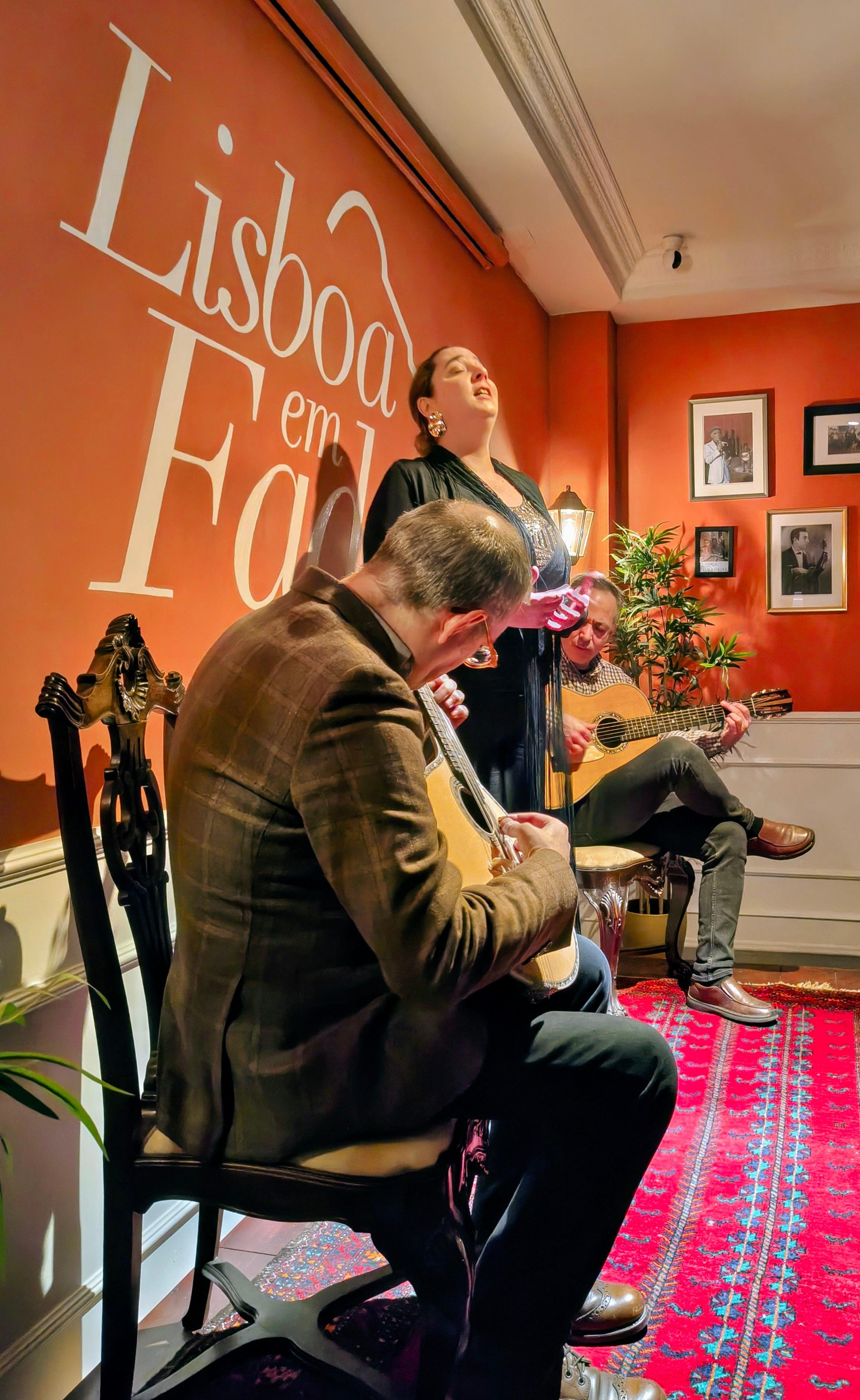 Lisbon: Live Fado & Port Wine at Lisboa em Fado